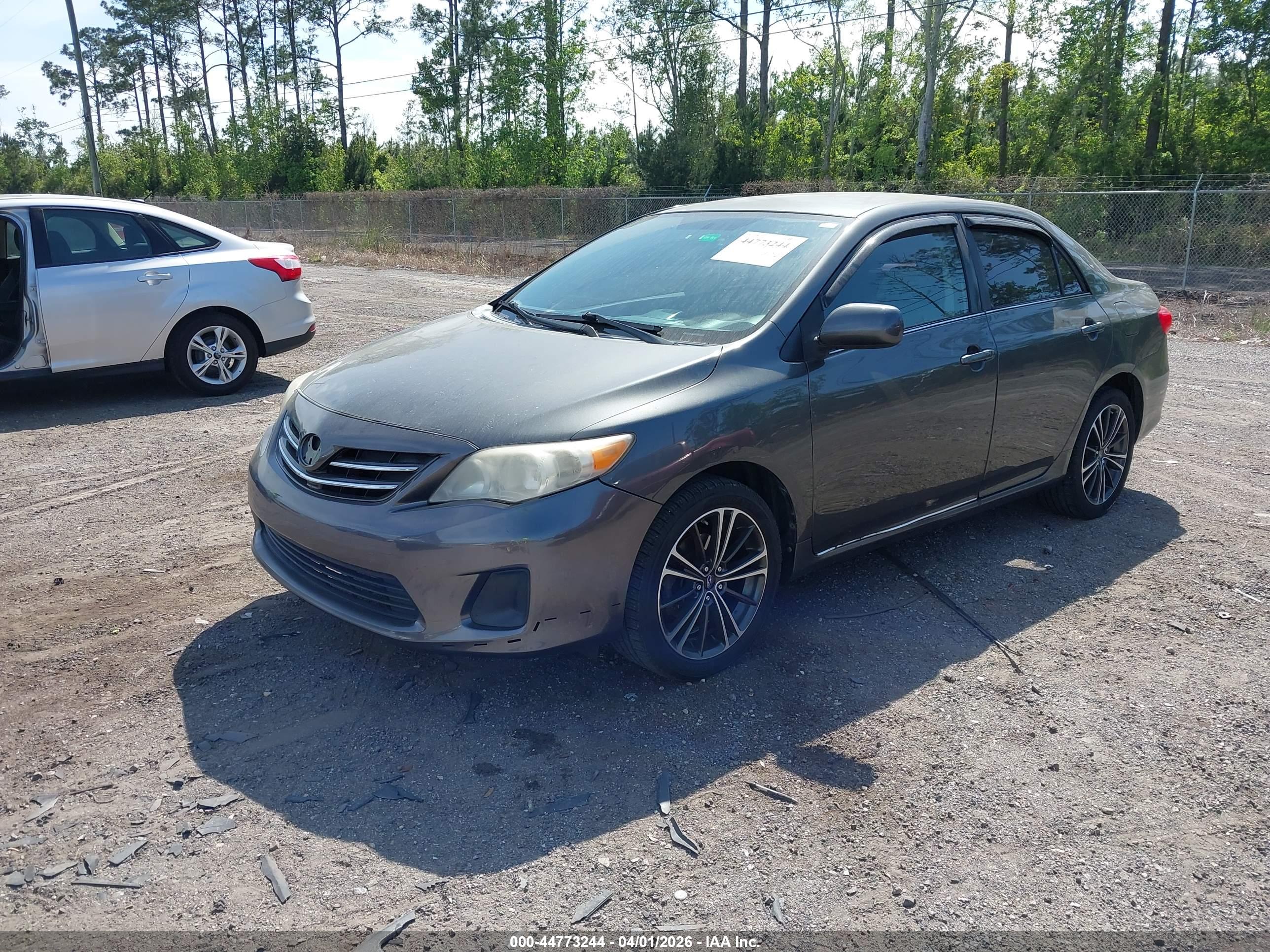 TOYOTA COROLLA image 2