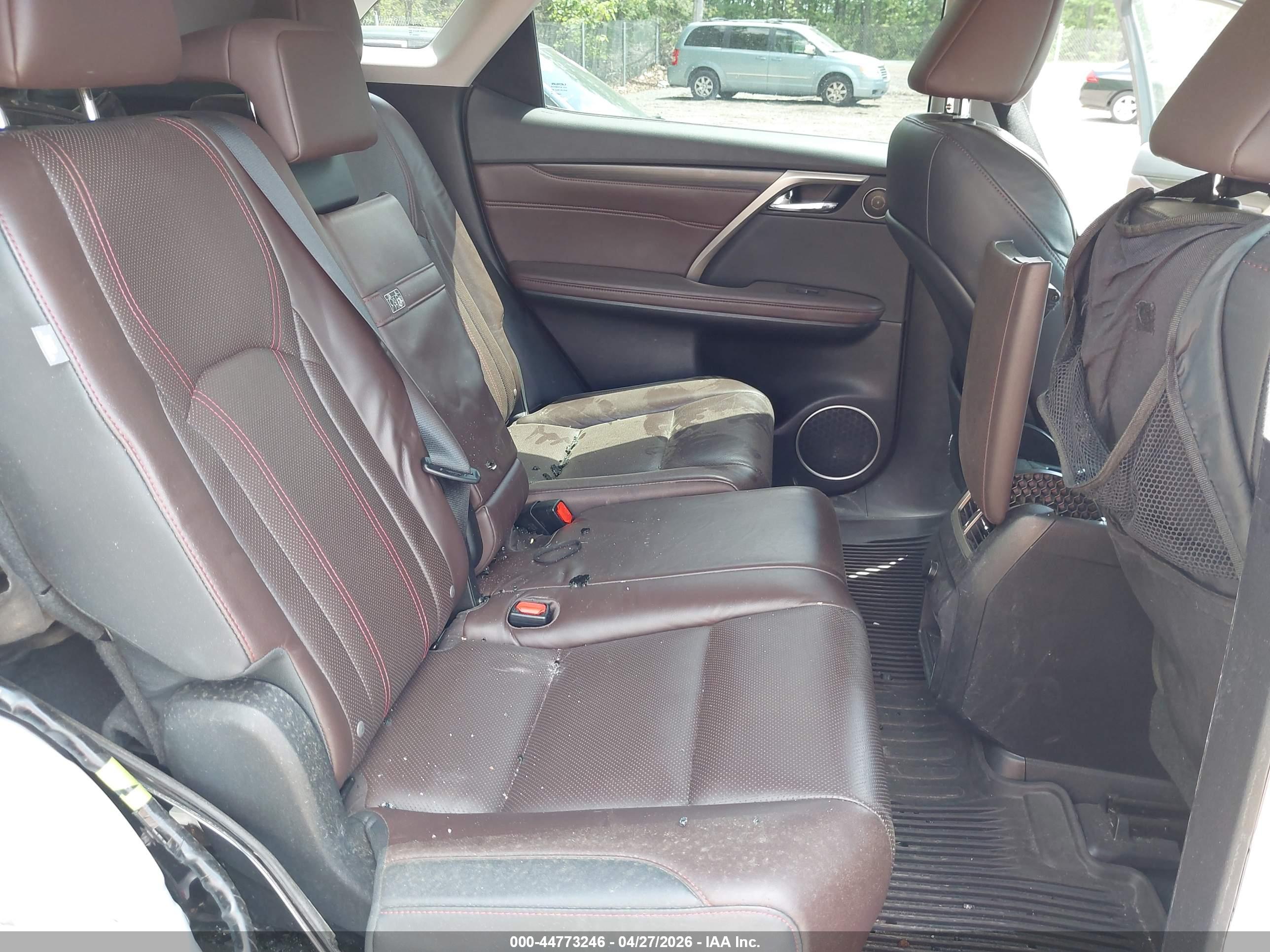 LEXUS RX image 8