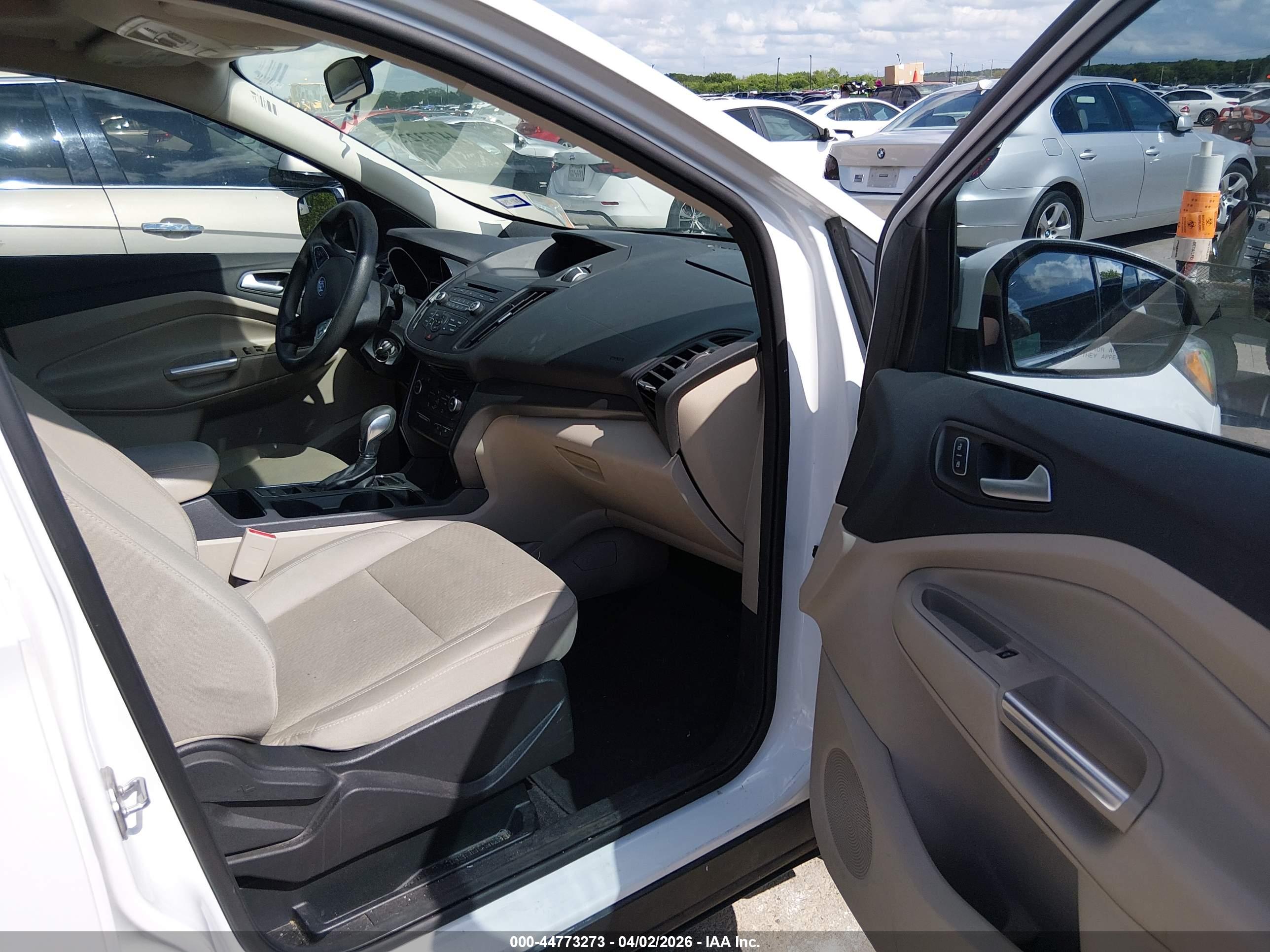 FORD ESCAPE image 5