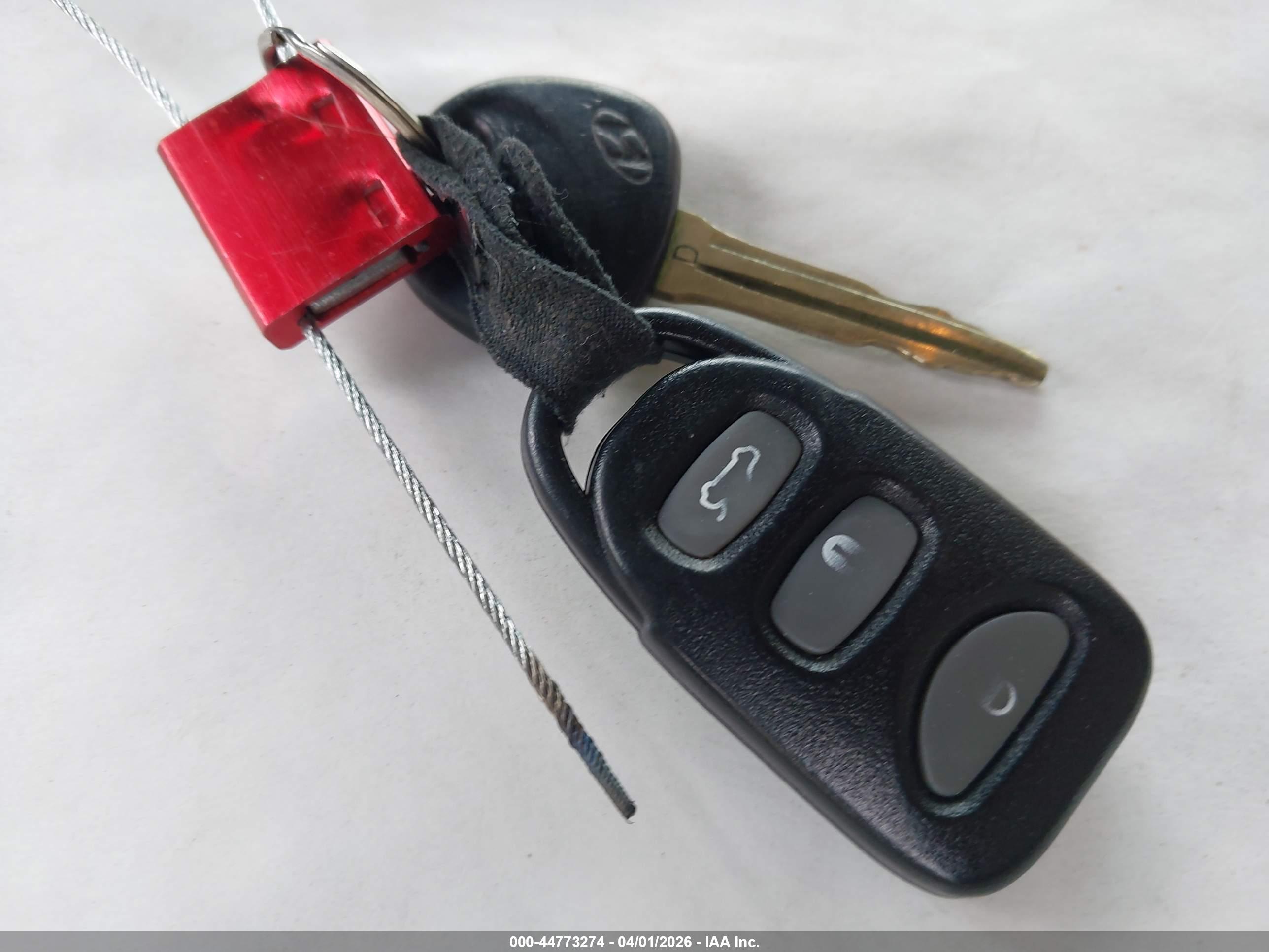 HYUNDAI ELANTRA image 11