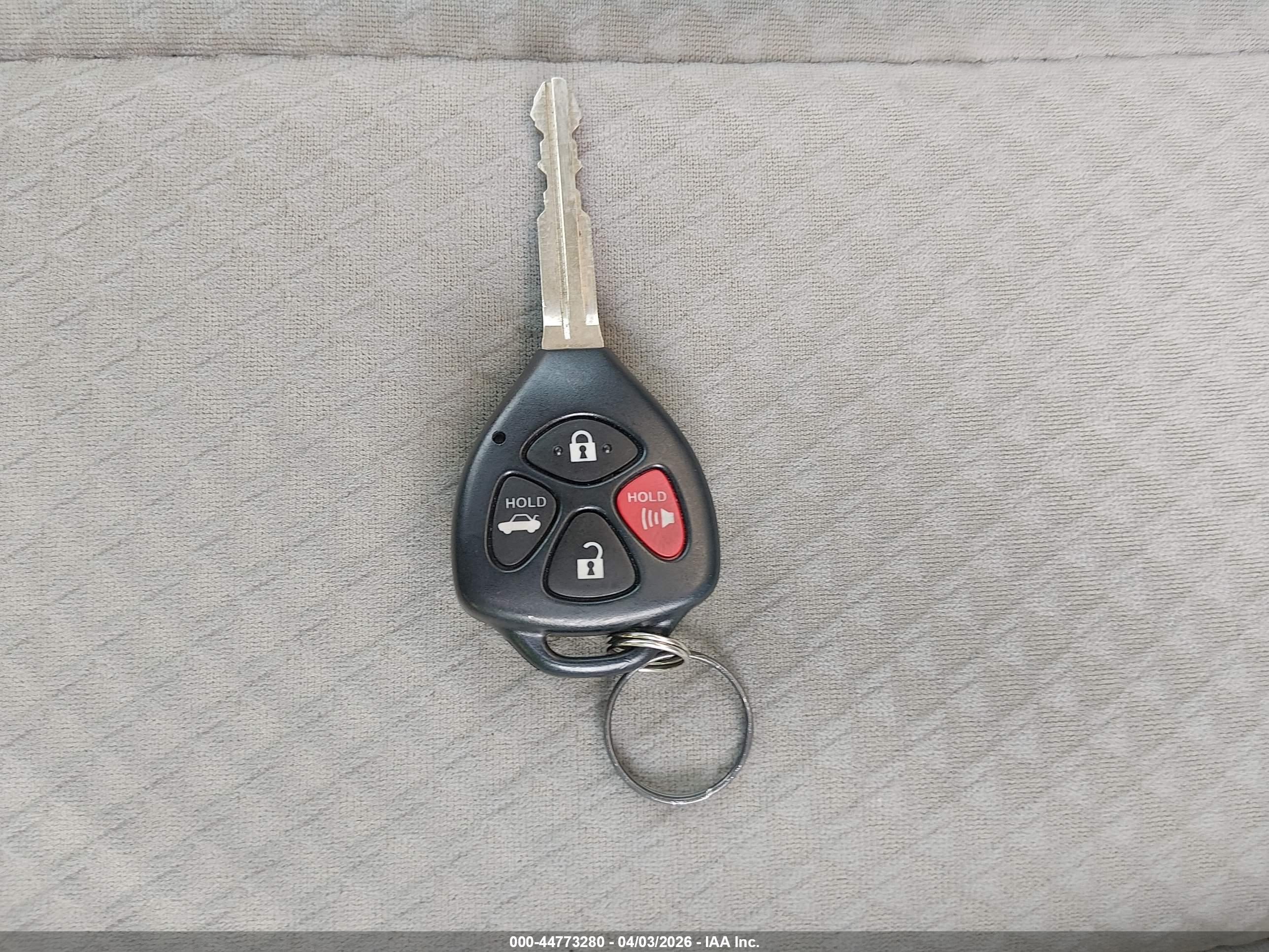 TOYOTA CAMRY image 11