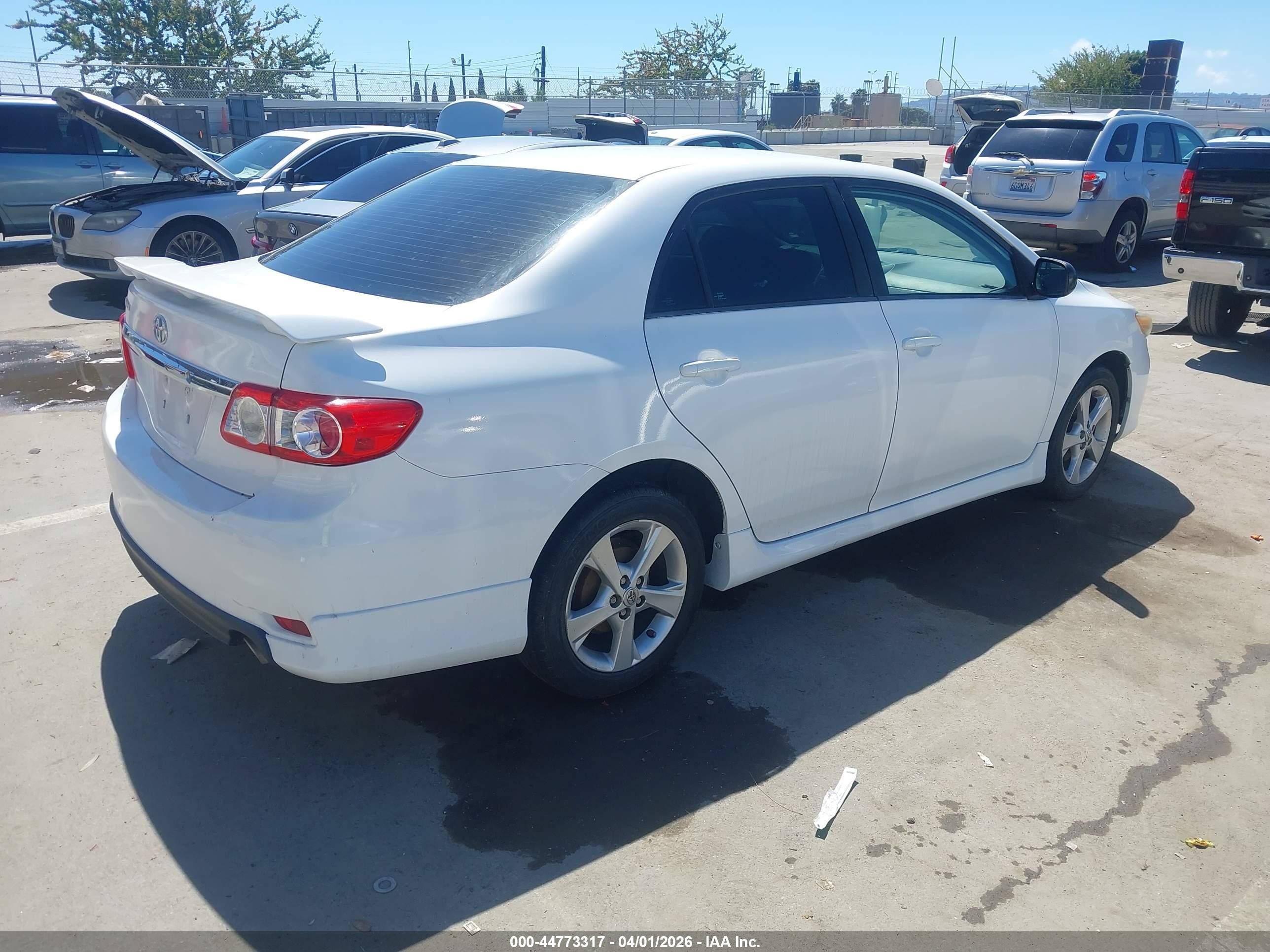 TOYOTA COROLLA image 4