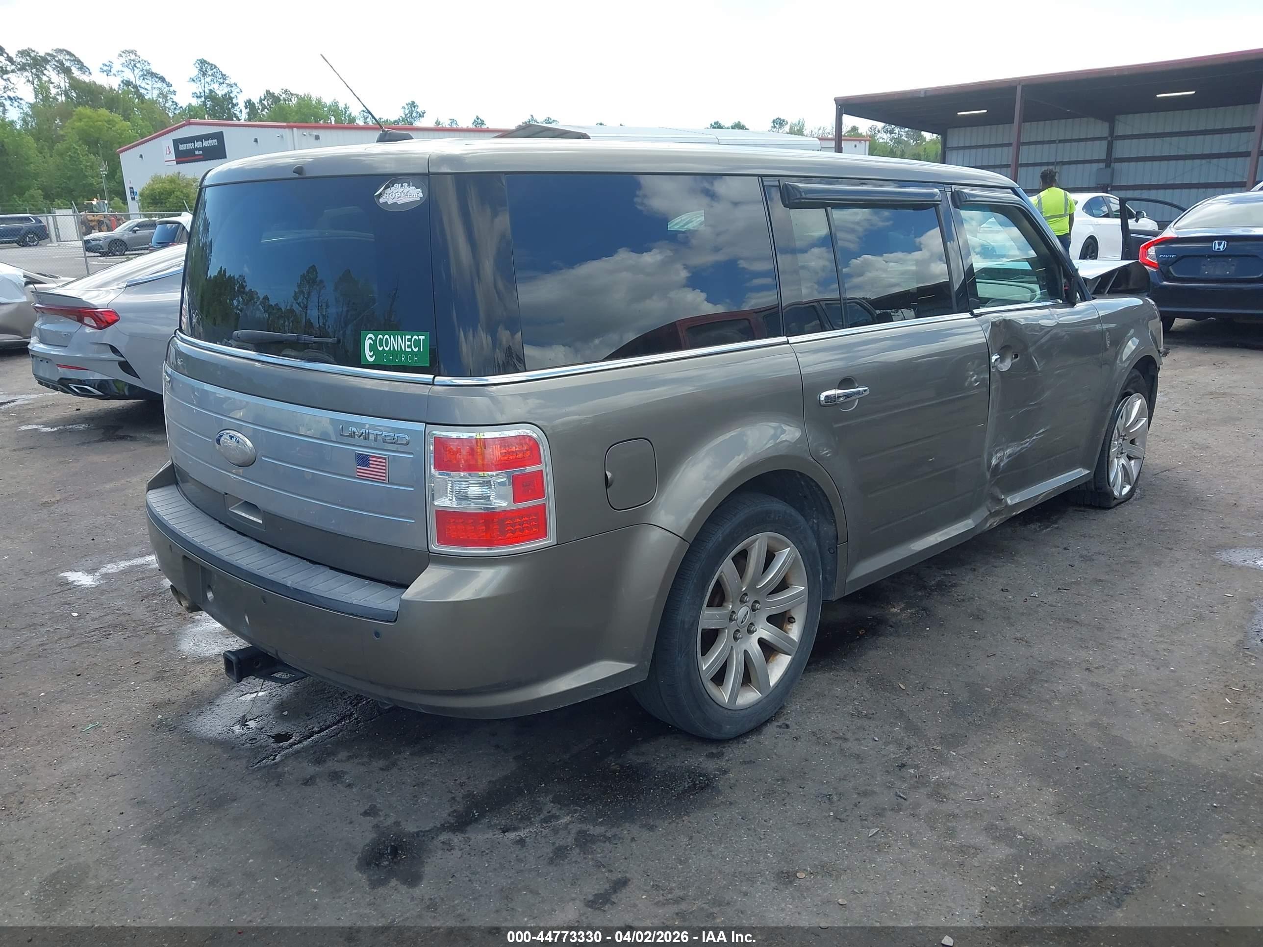 FORD FLEX image 4