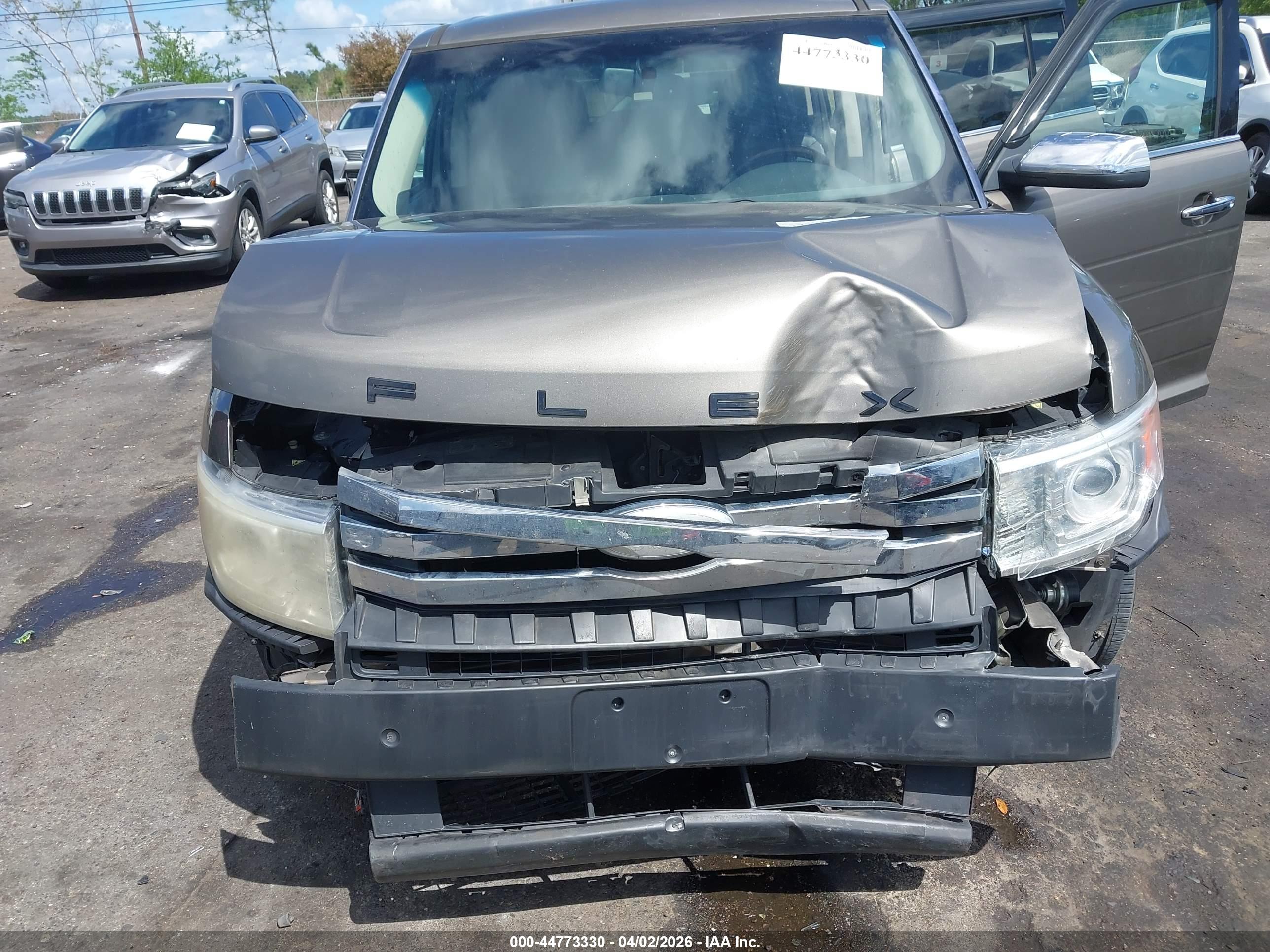 FORD FLEX image 6