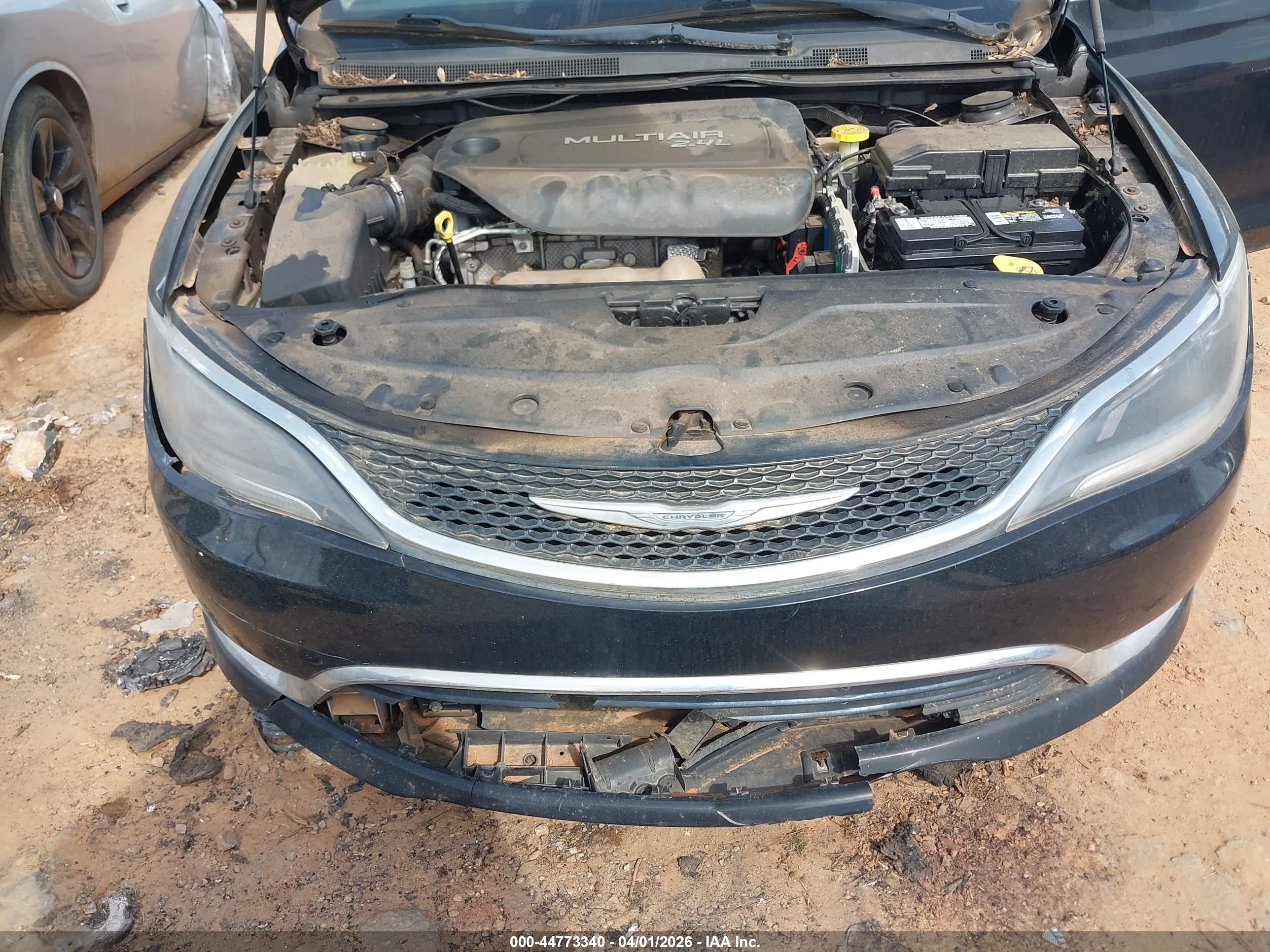 CHRYSLER 200 image 6