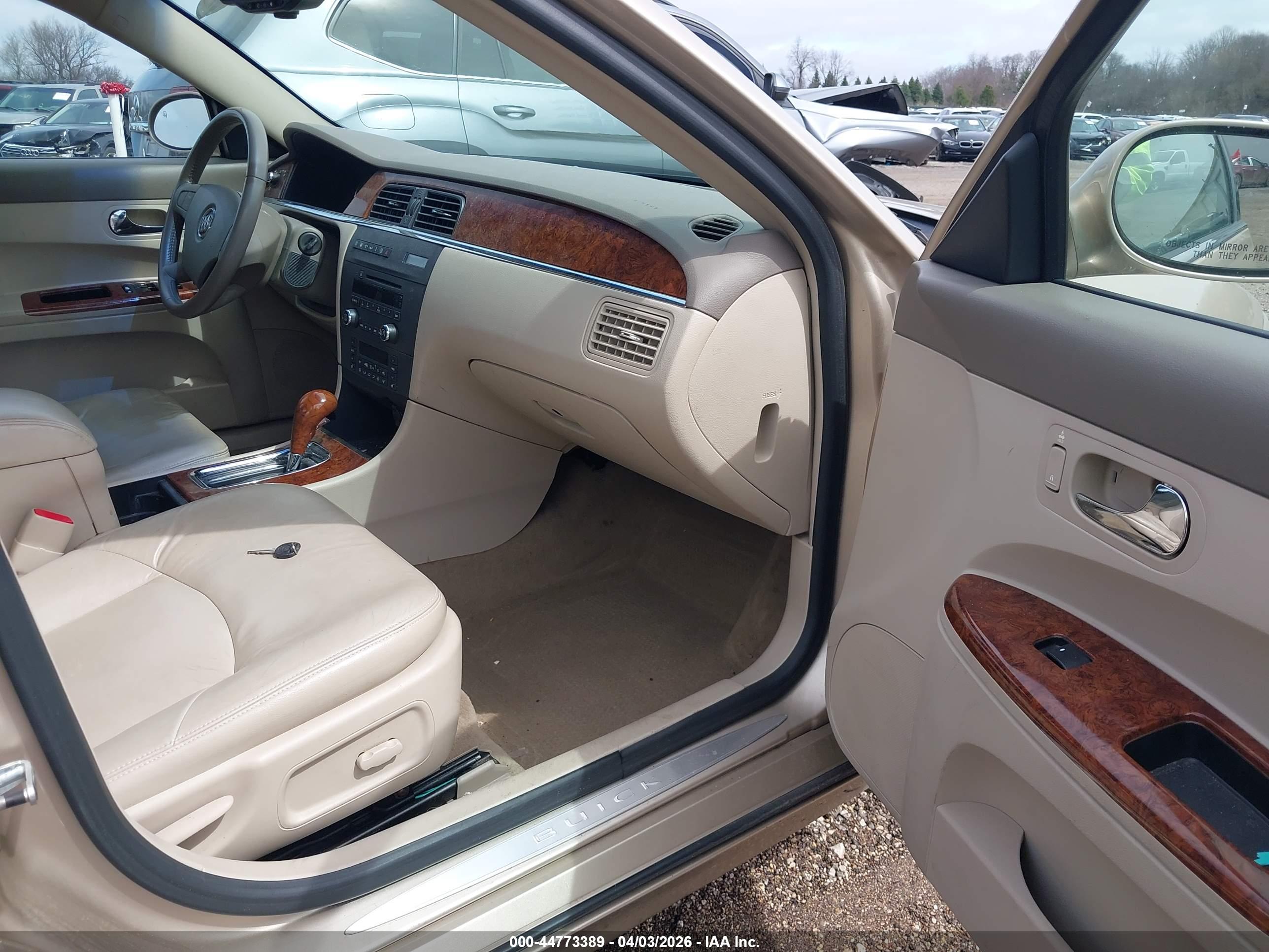 BUICK LACROSSE image 5