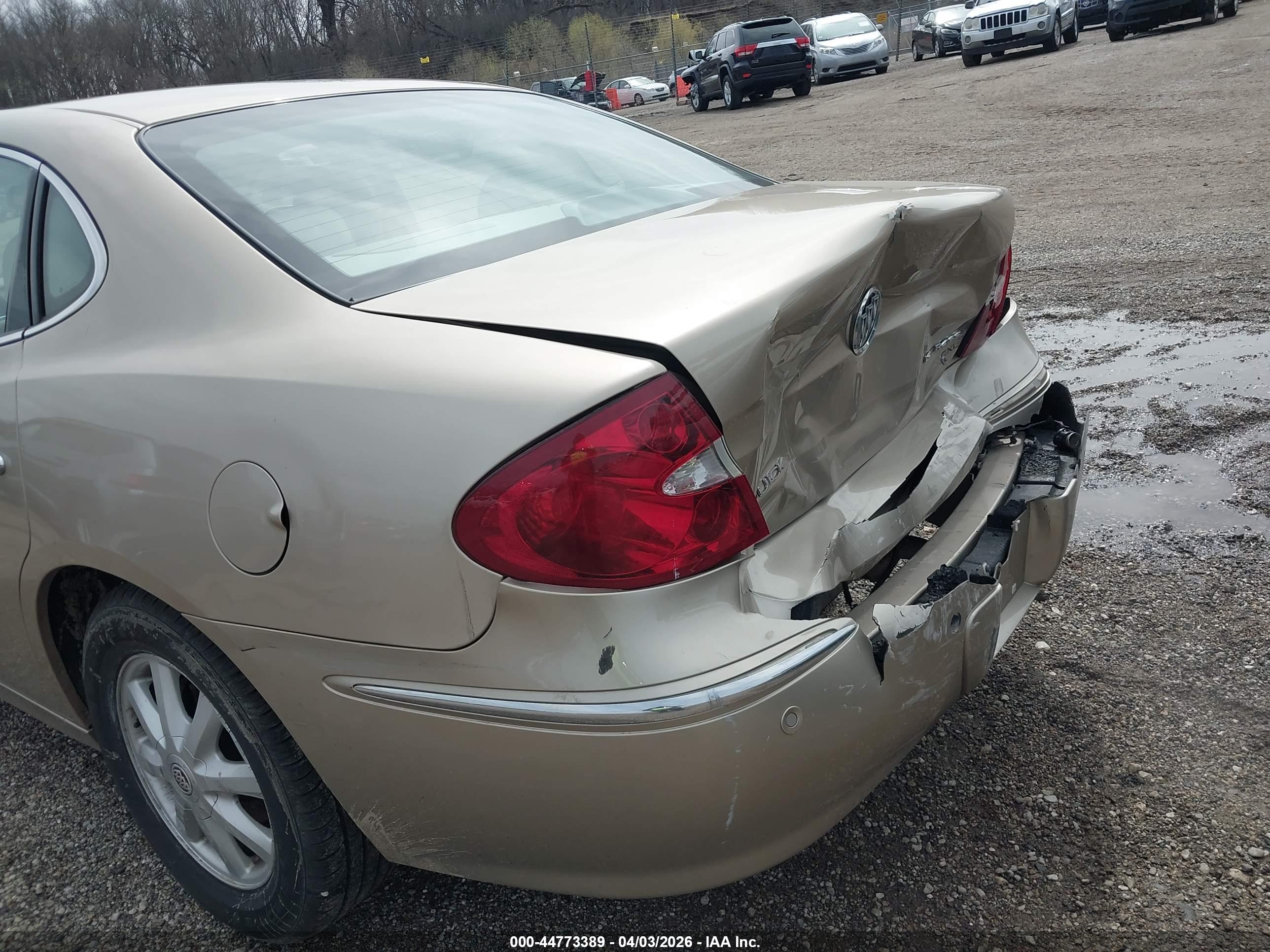 BUICK LACROSSE image 6
