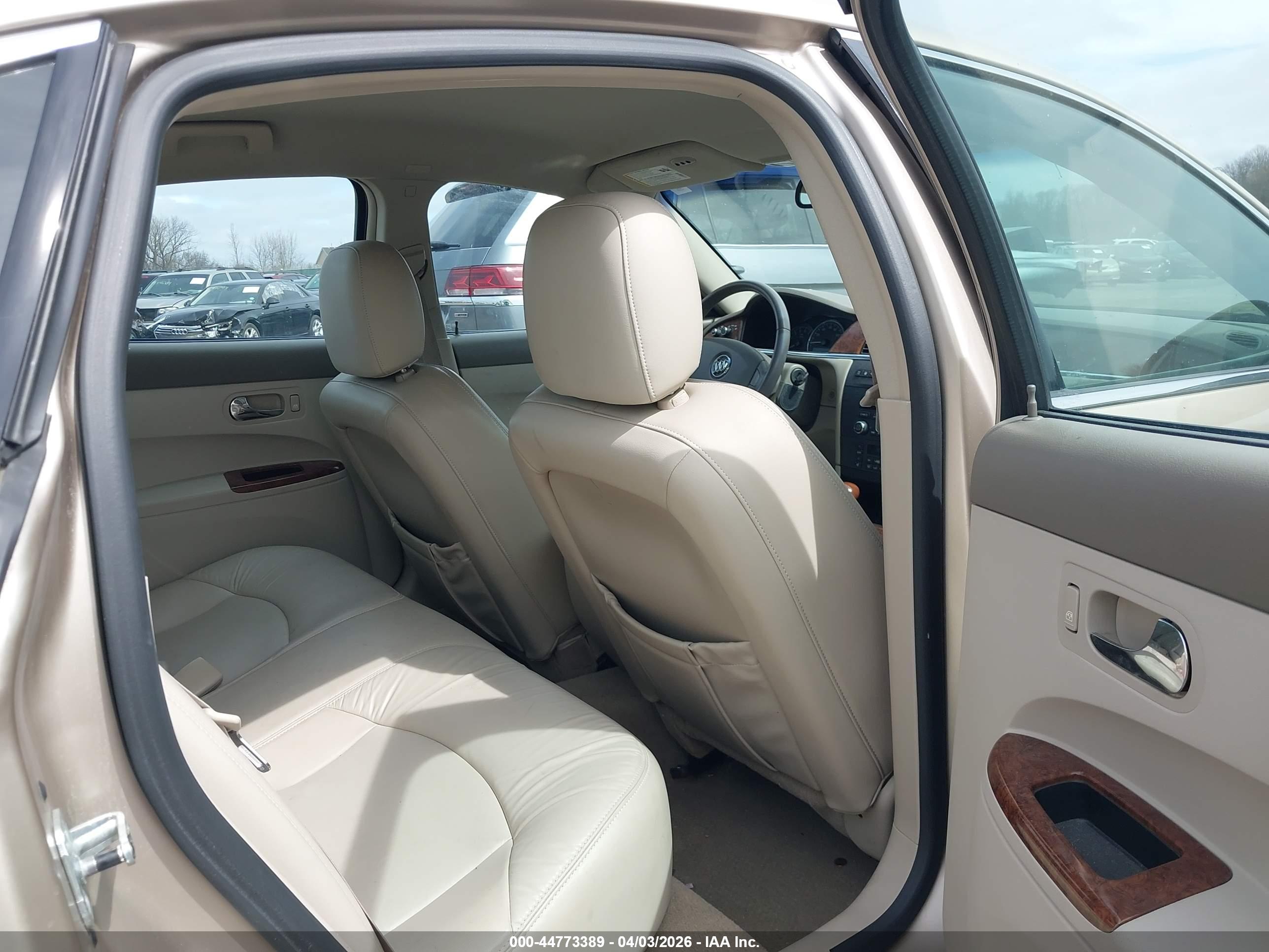 BUICK LACROSSE image 8