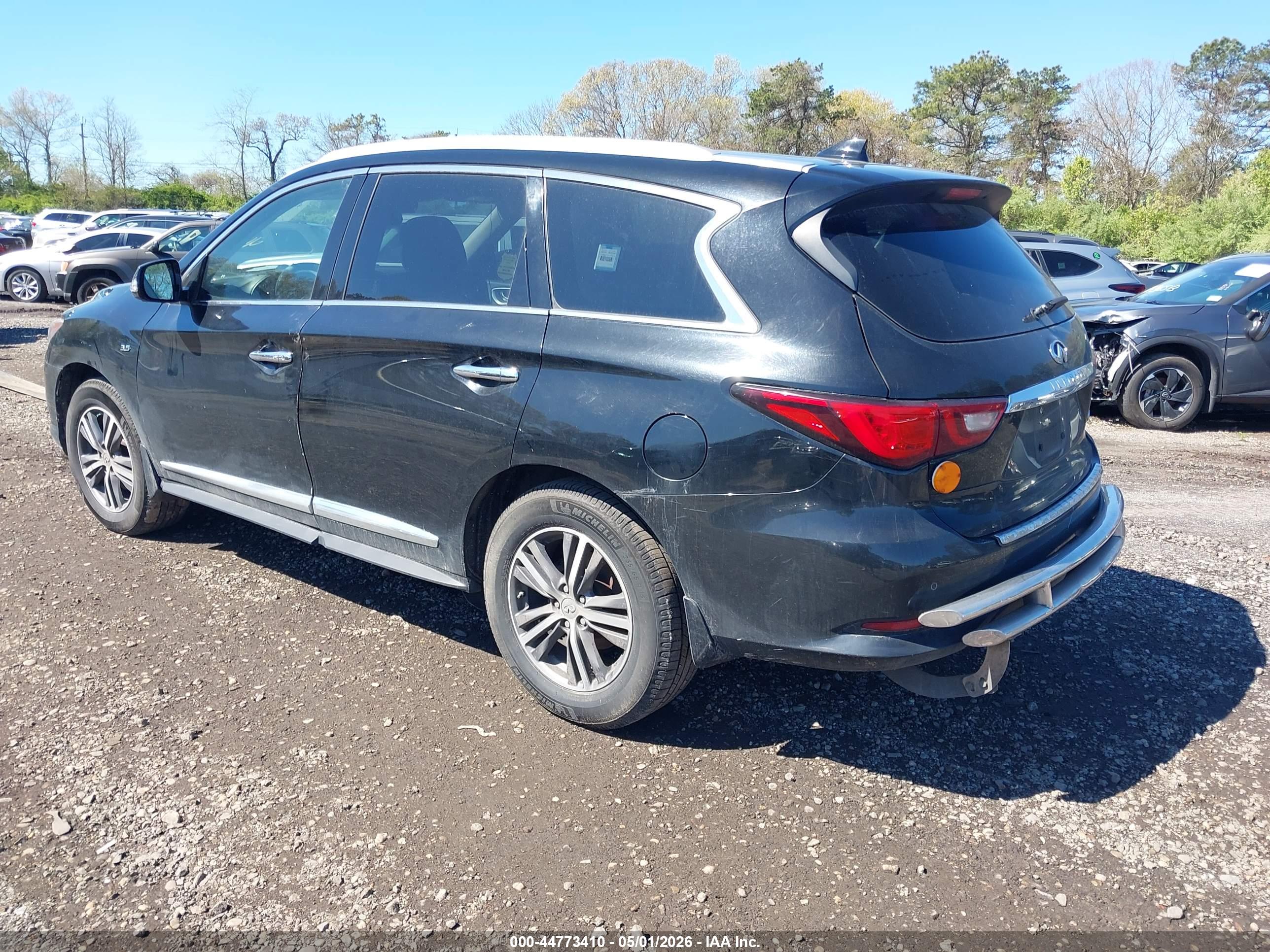 INFINITI QX60 image 3