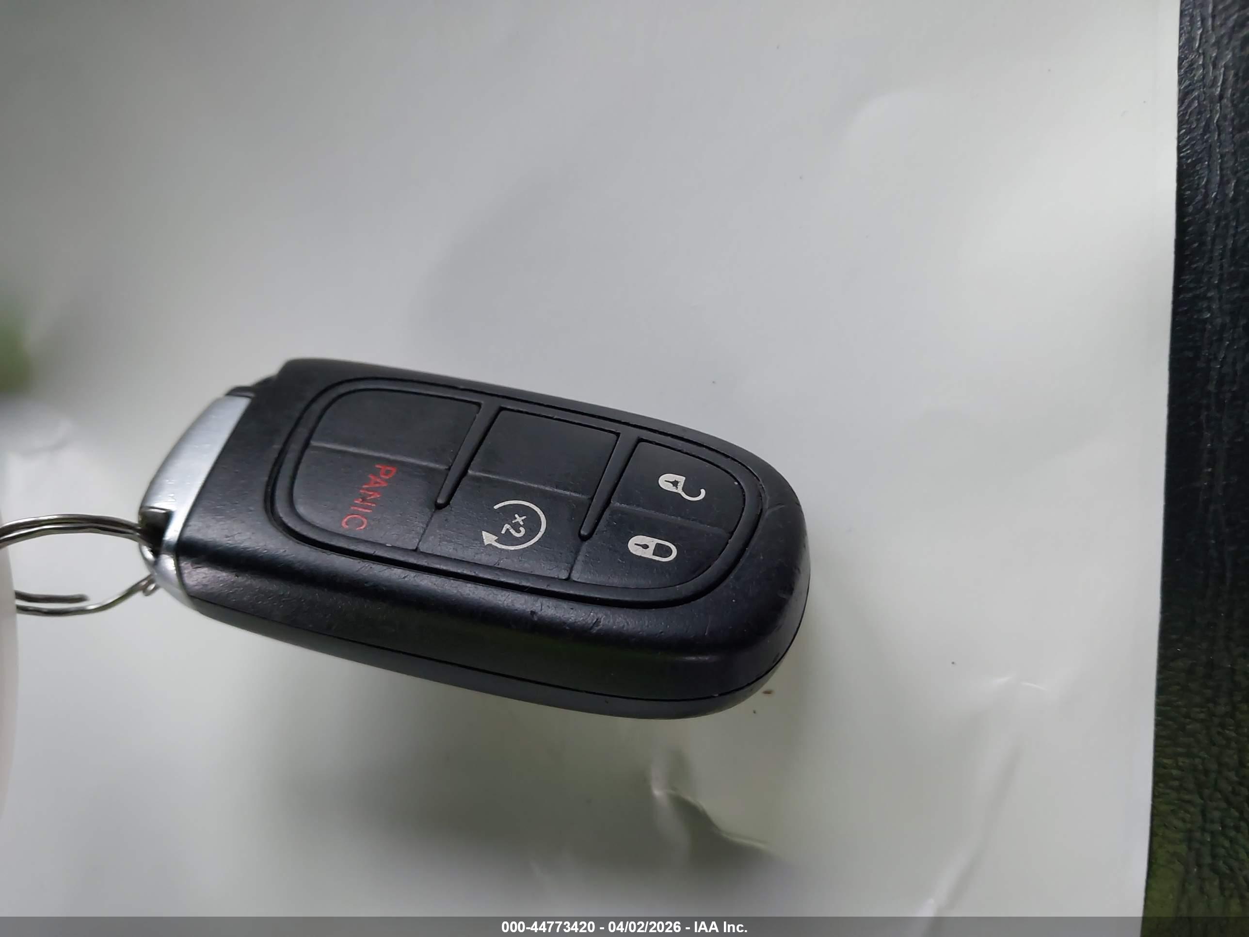 JEEP CHEROKEE image 11