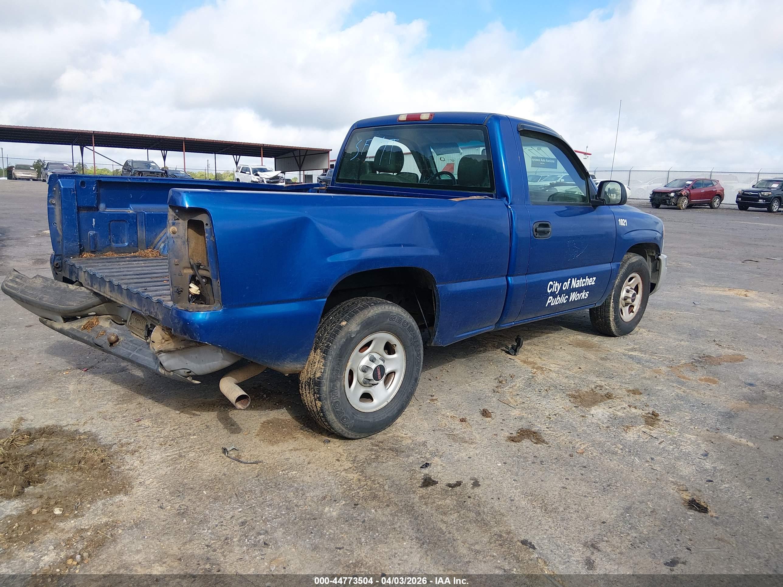 GMC SIERRA image 4