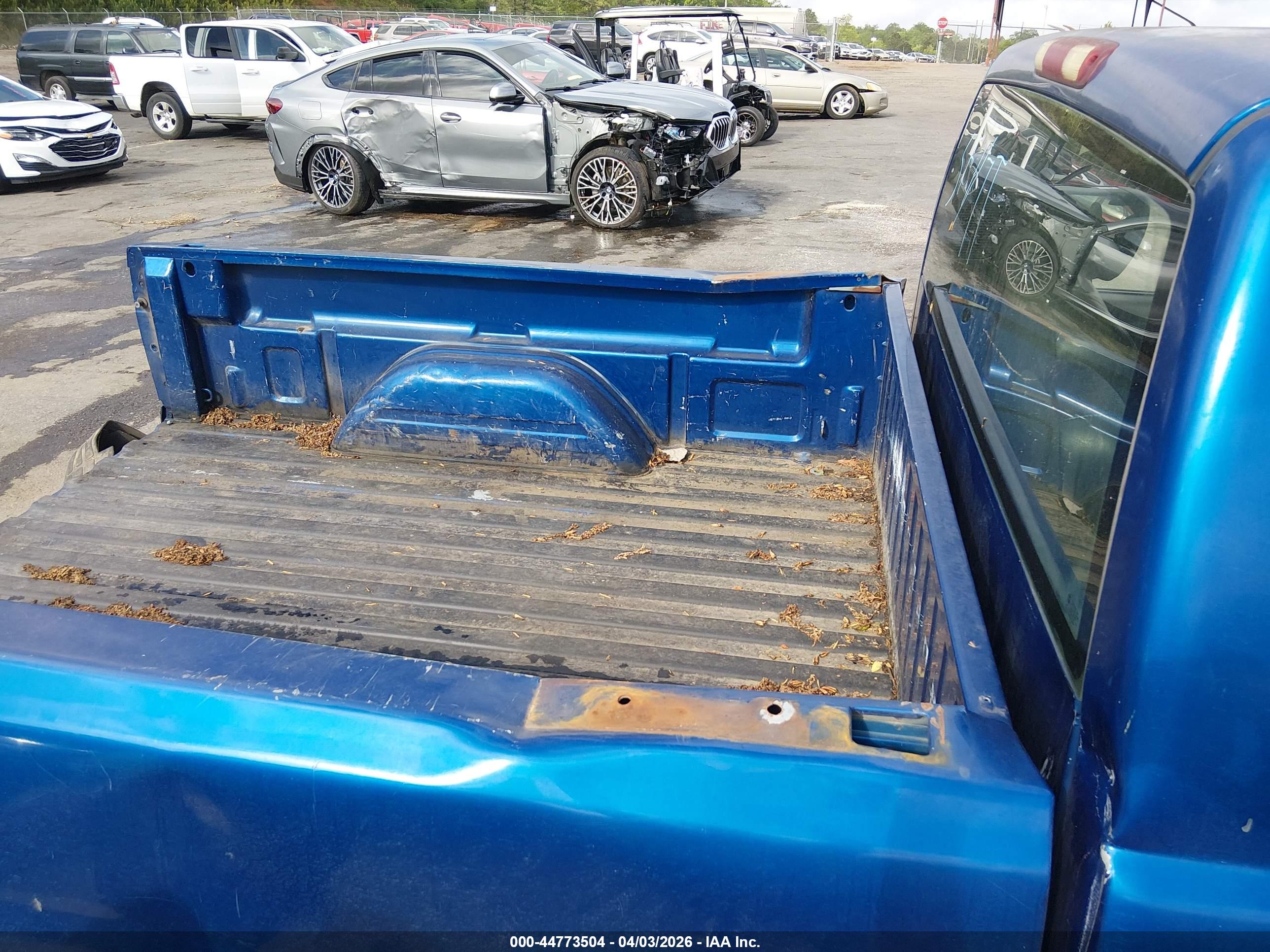 GMC SIERRA image 8