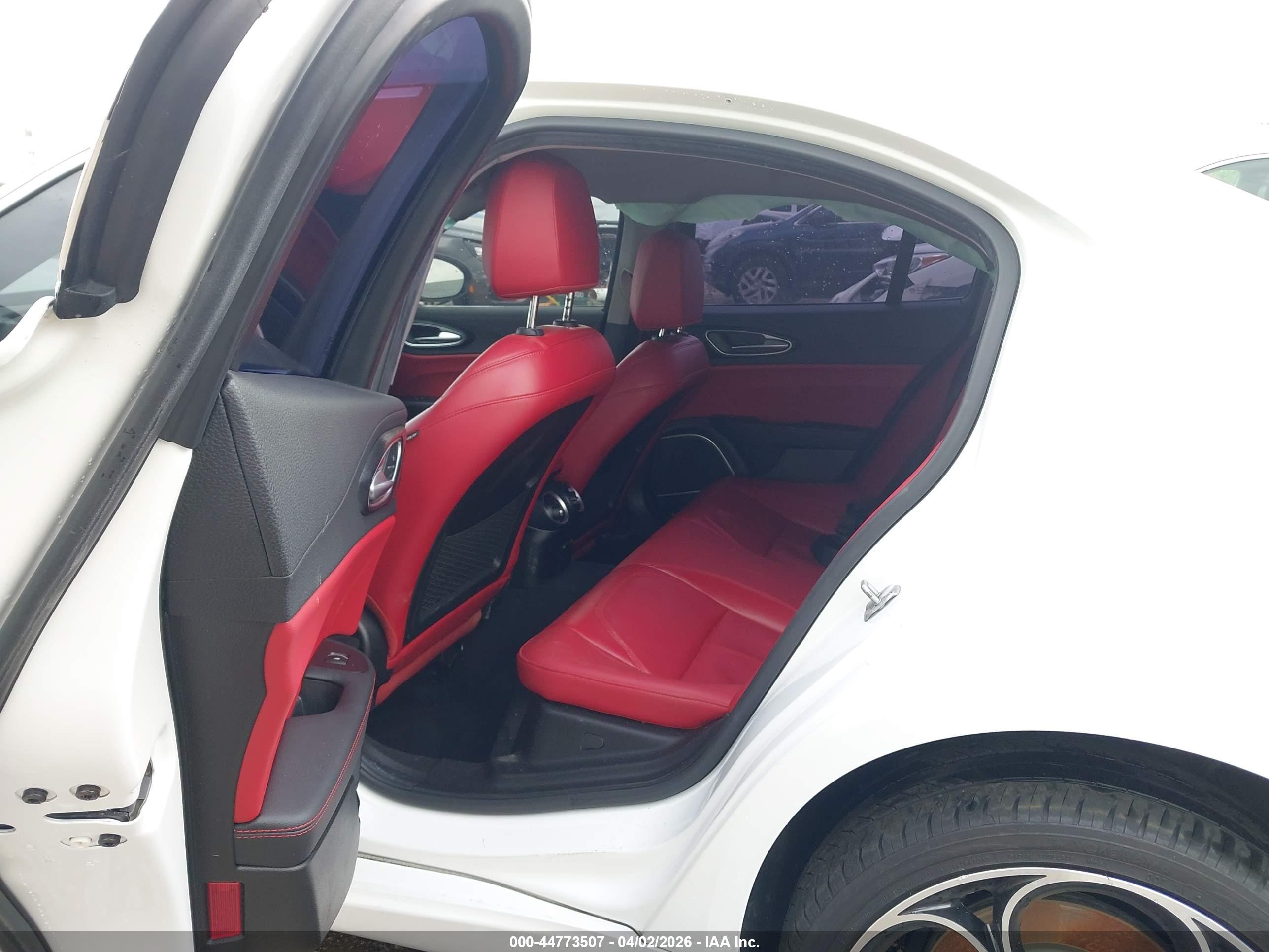 ALFA ROMEO image 8
