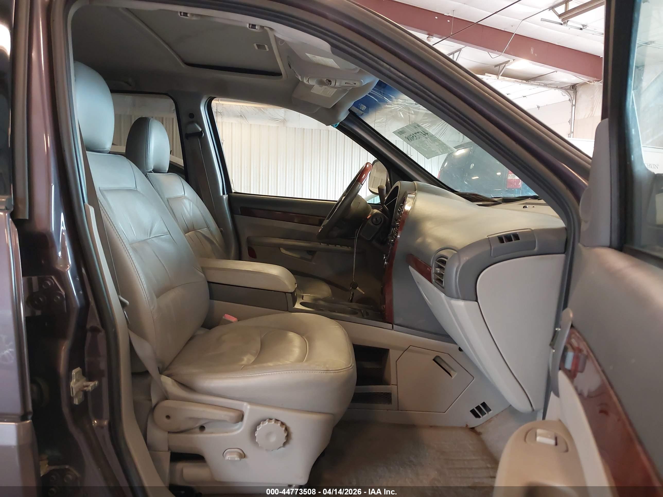 BUICK RENDEZVOUS image 5