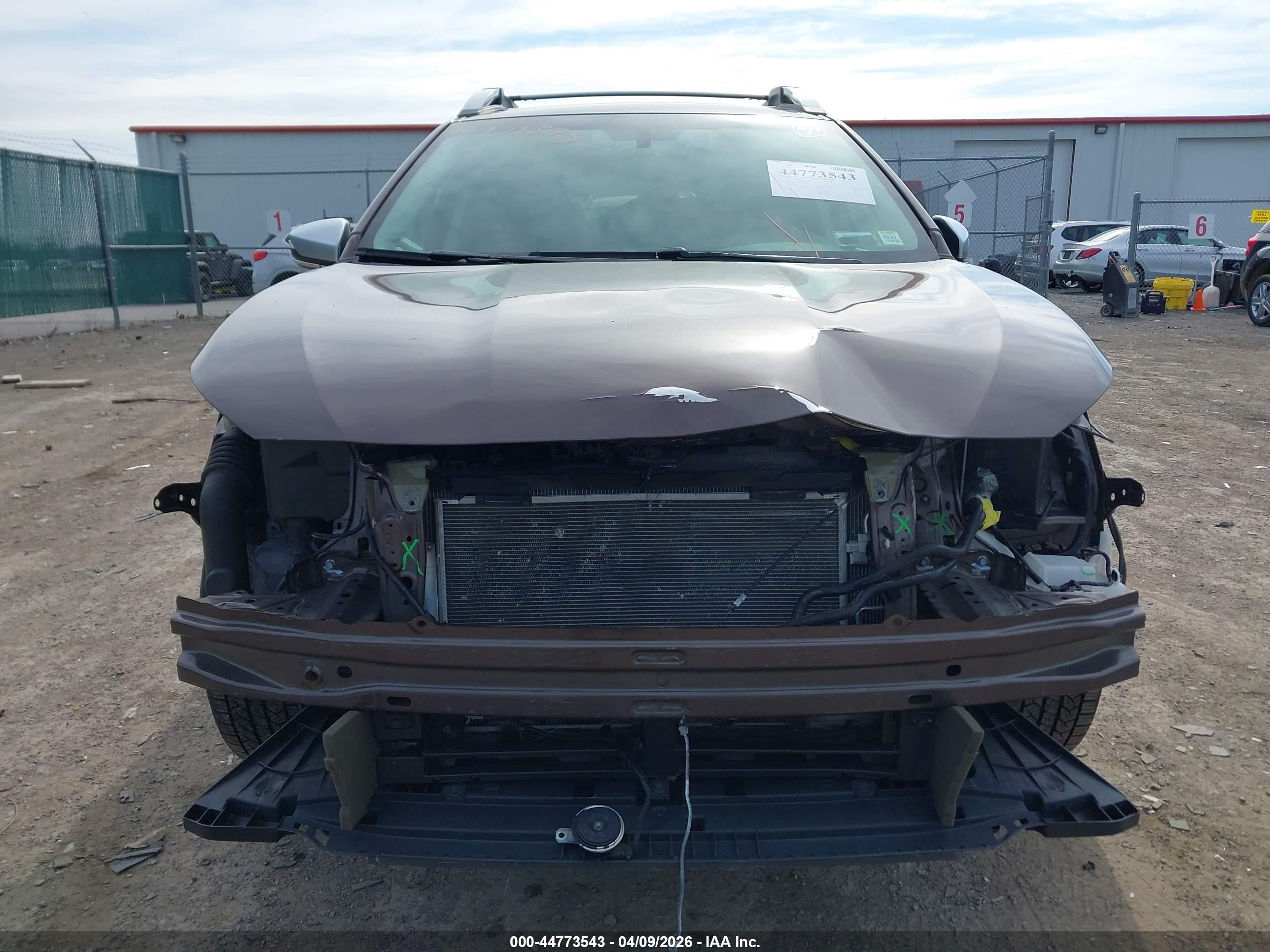 SUBARU OUTBACK image 6