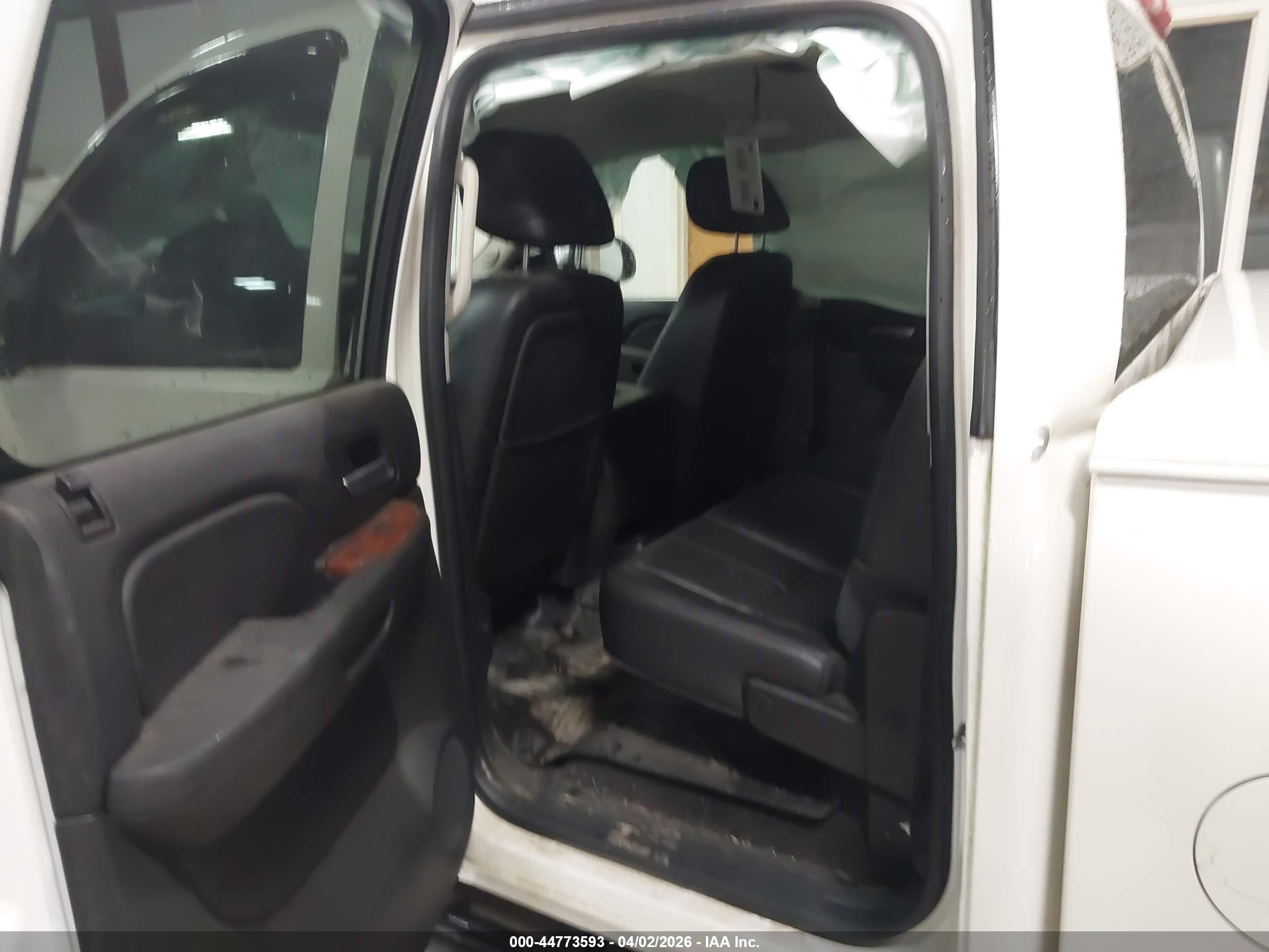 GMC SIERRA image 8