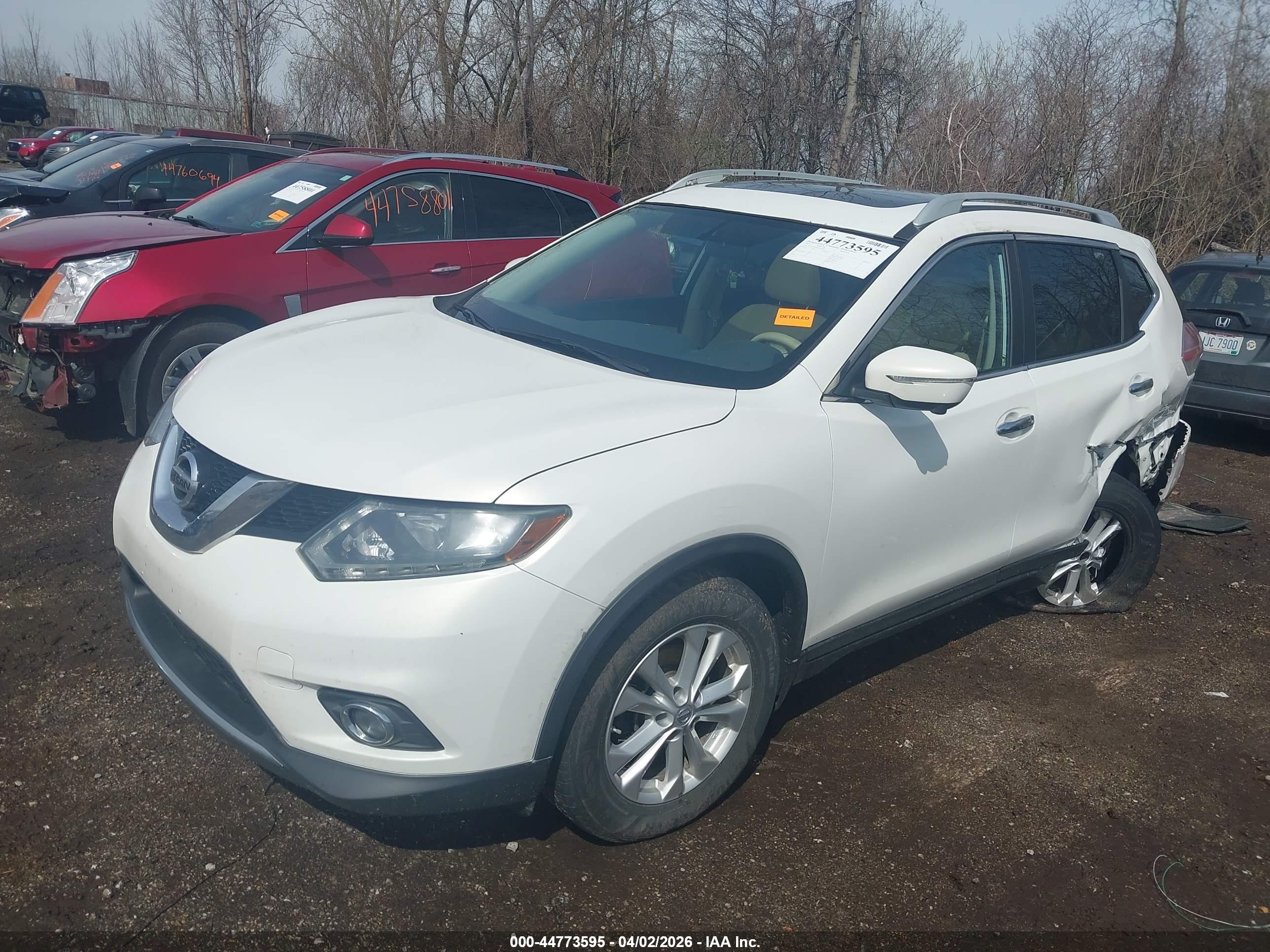 NISSAN ROGUE image 2