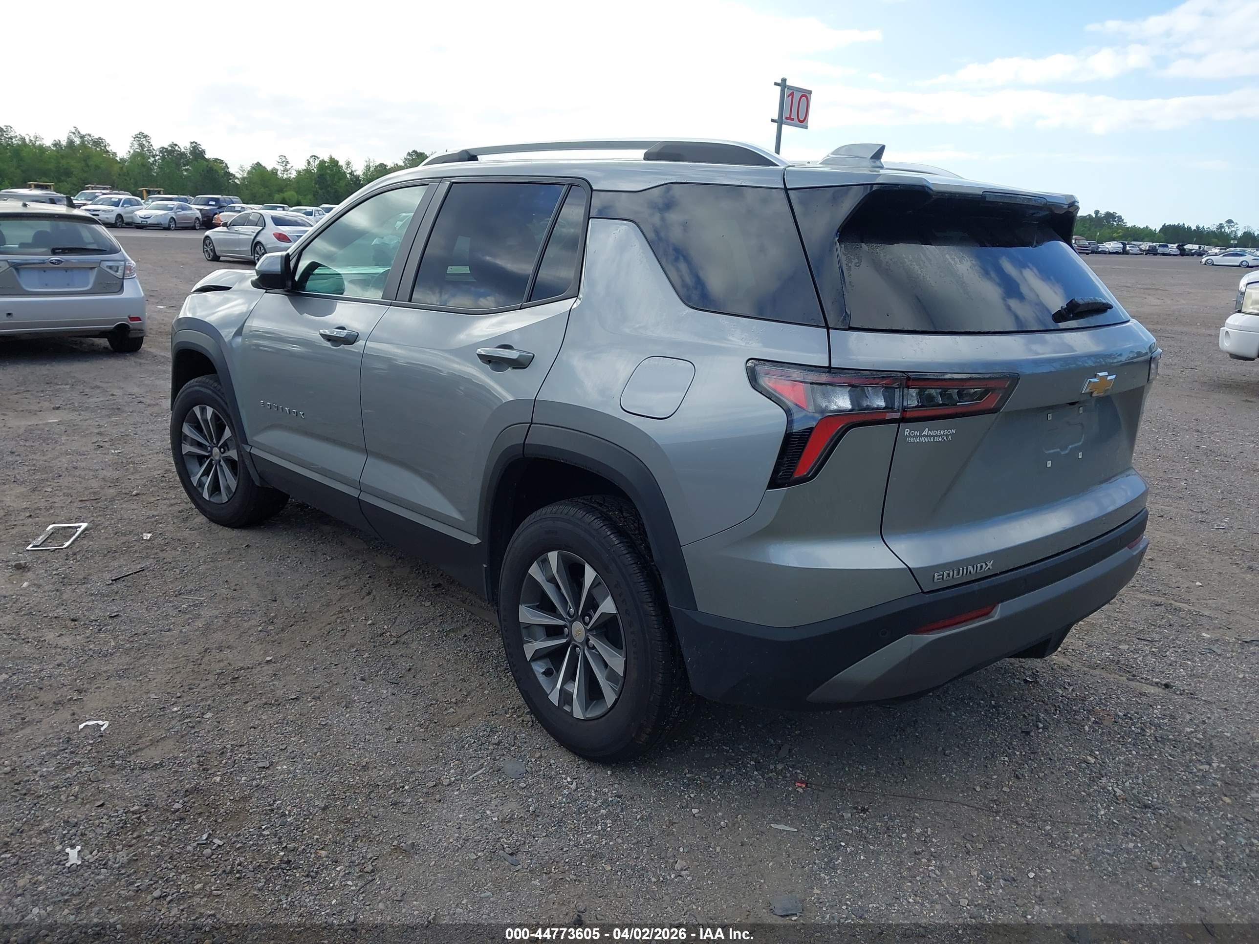 CHEVROLET EQUINOX image 3