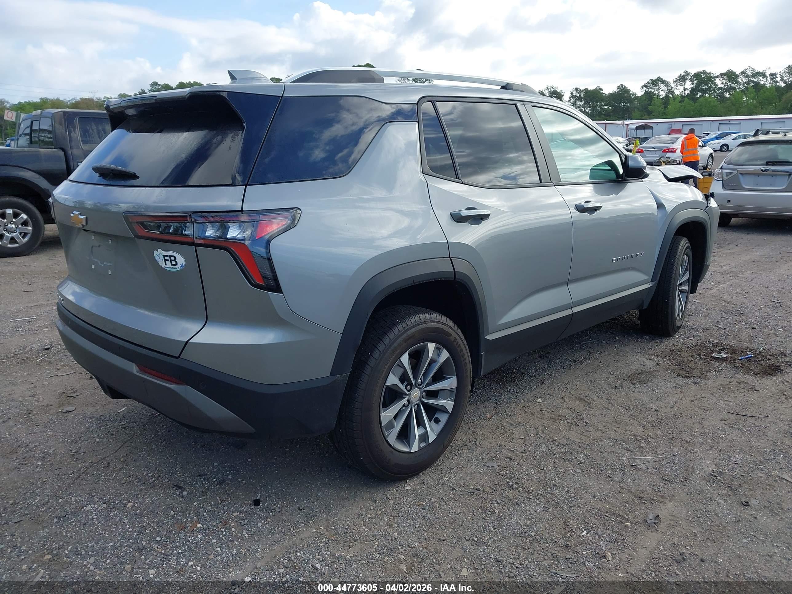 CHEVROLET EQUINOX image 4