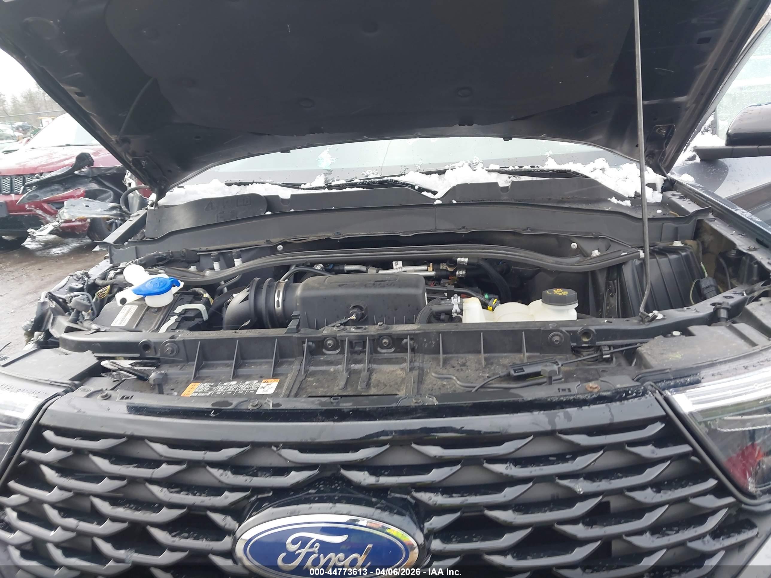 FORD EXPLORER image 10