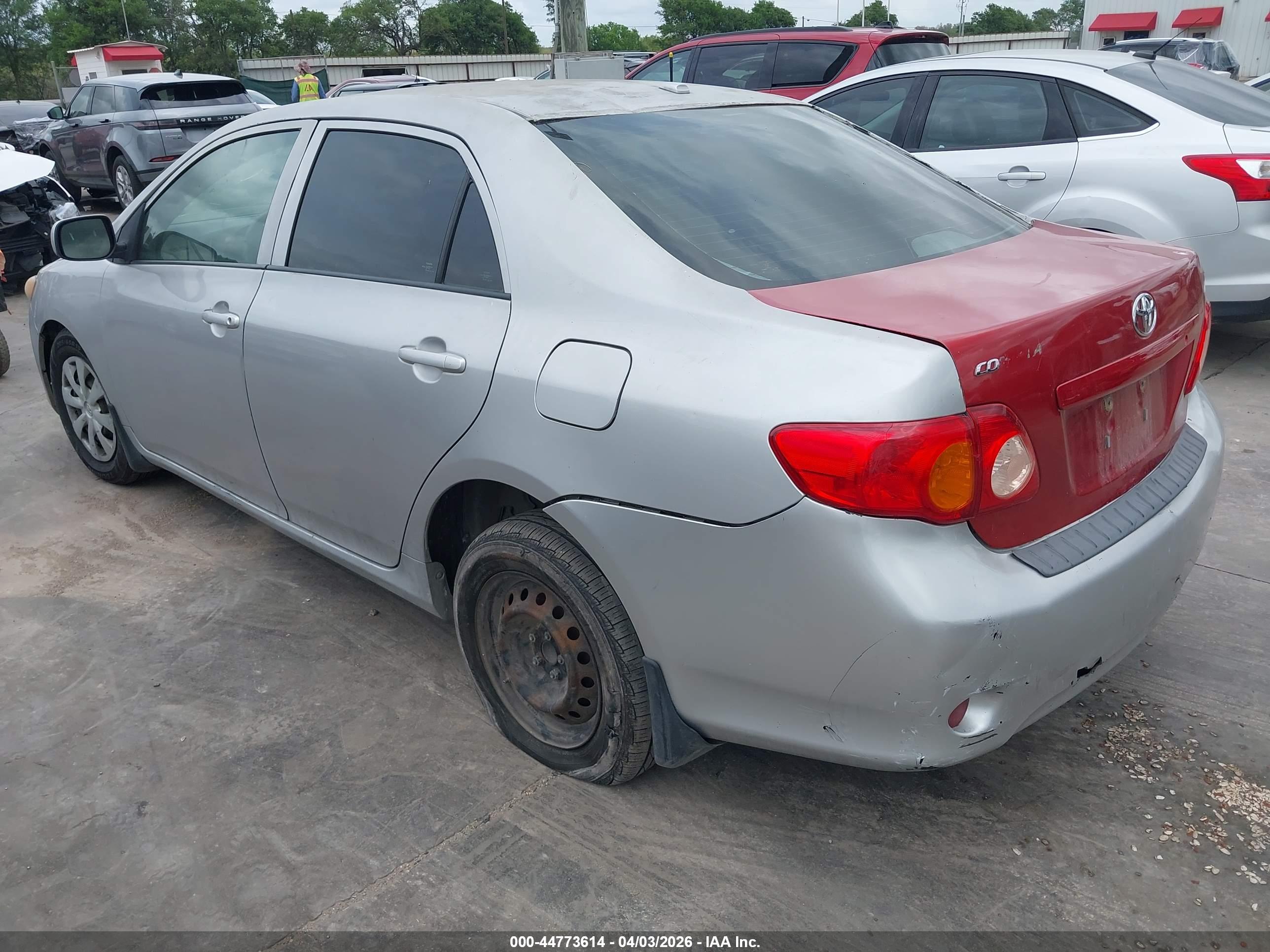 TOYOTA COROLLA image 3