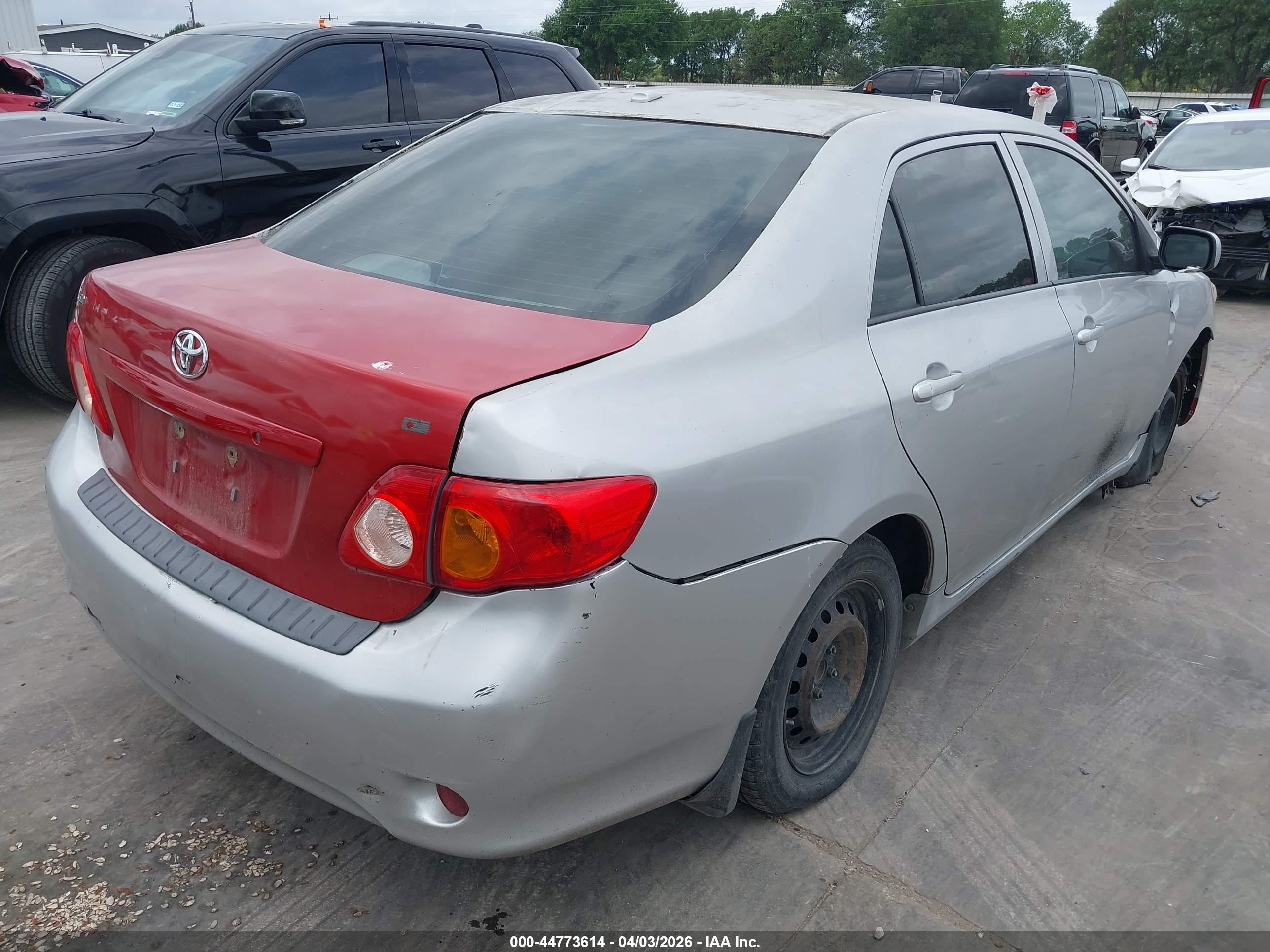 TOYOTA COROLLA image 4
