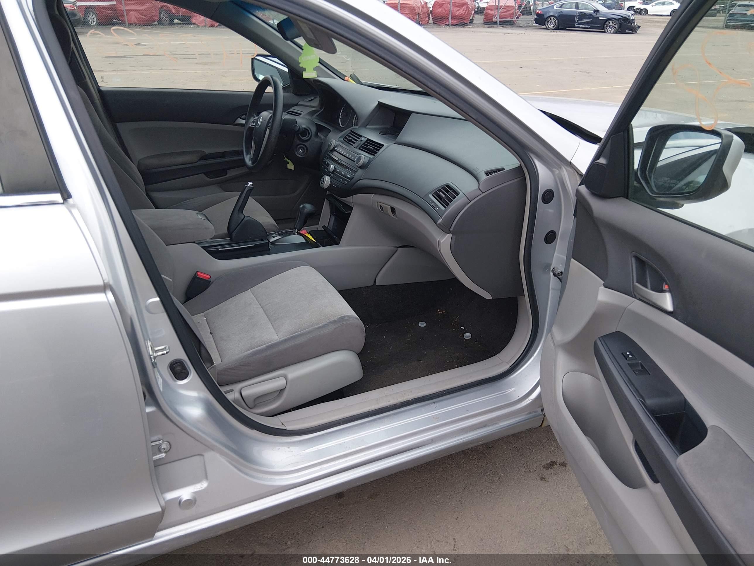 HONDA ACCORD image 5