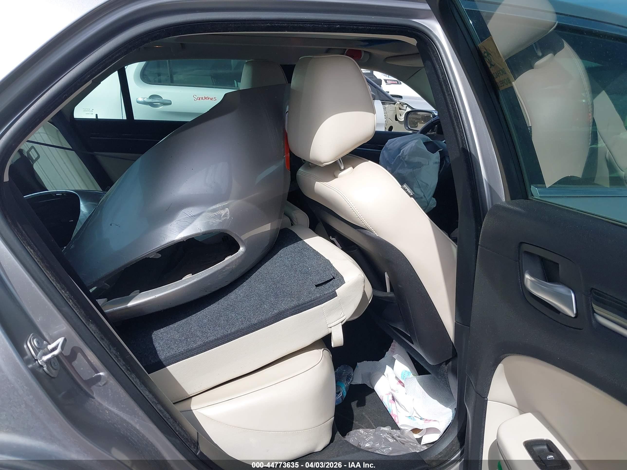 CHRYSLER 300C image 8