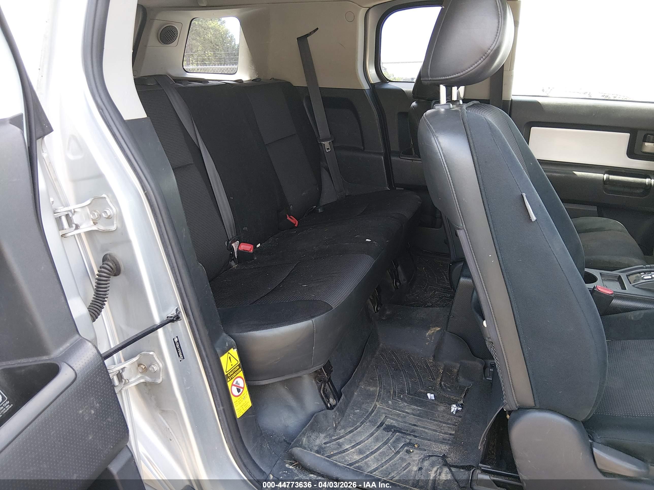TOYOTA FJ image 8