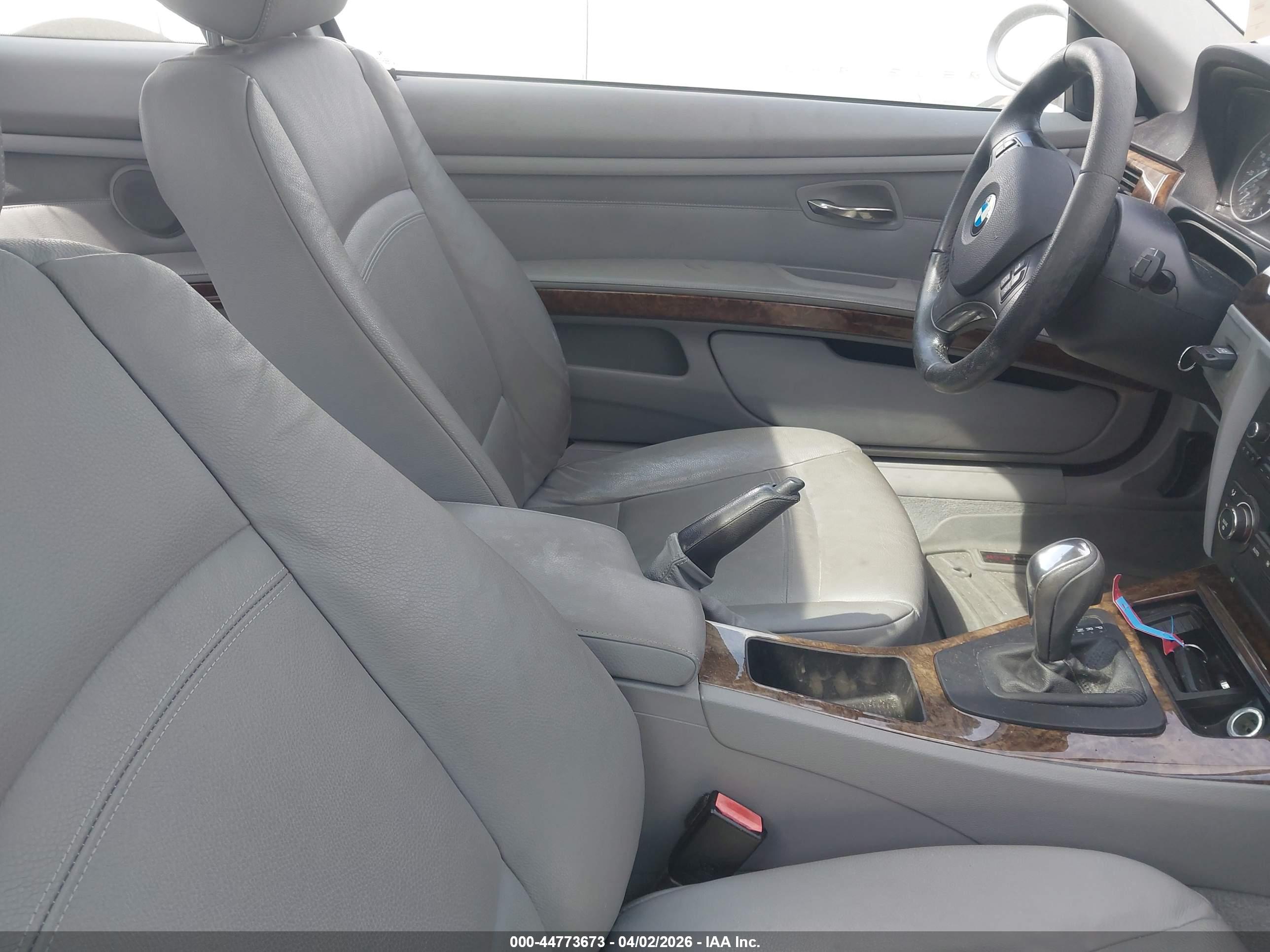 BMW 335I image 5