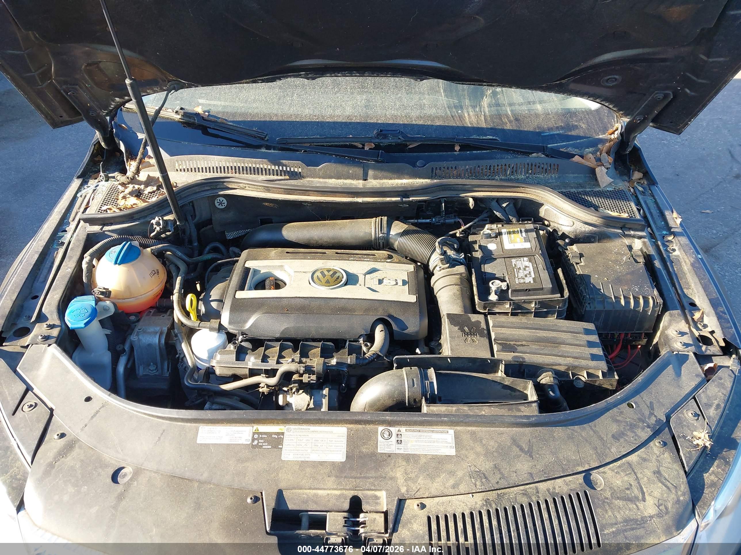VOLKSWAGEN CC image 10