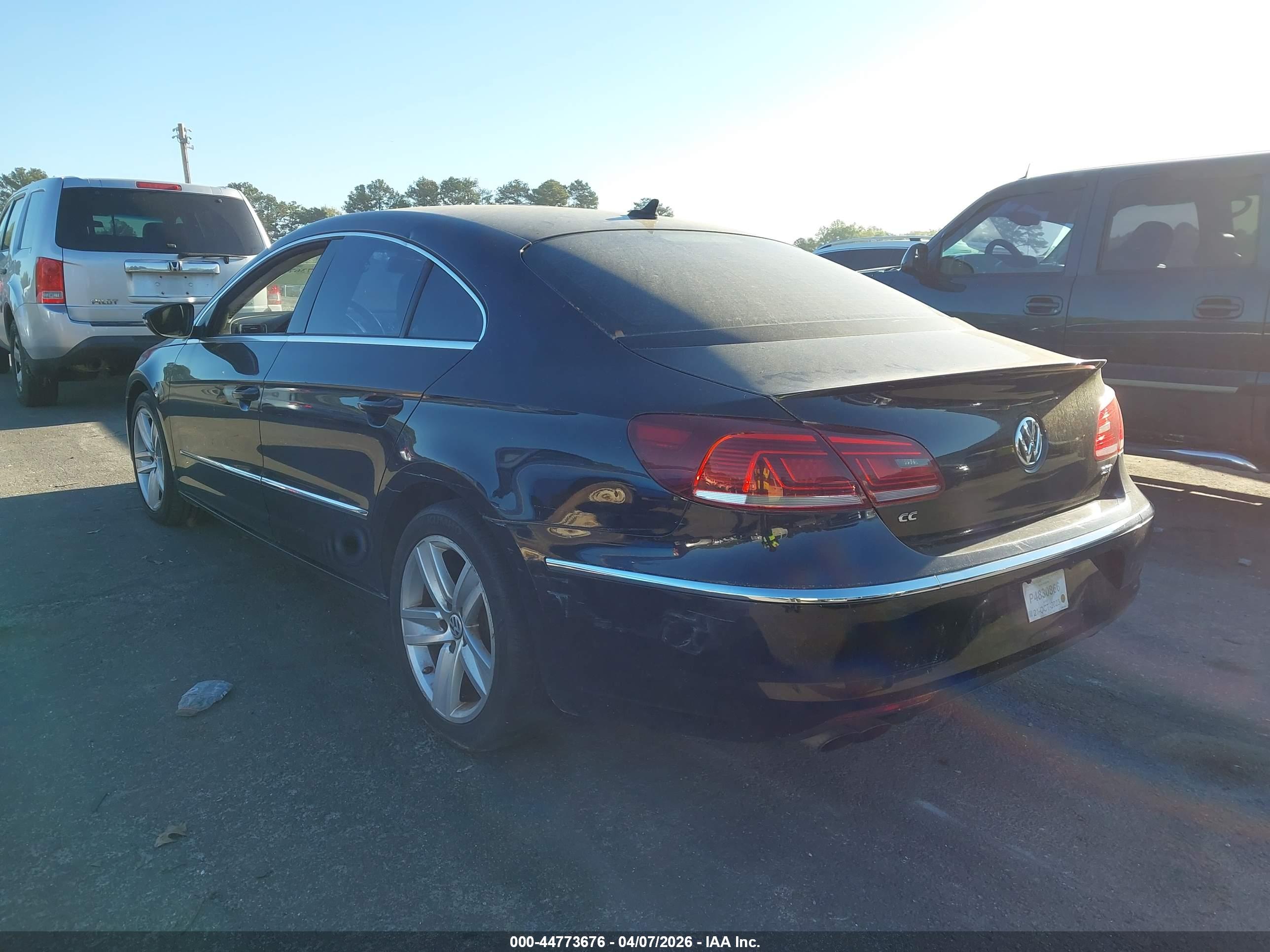 VOLKSWAGEN CC image 3