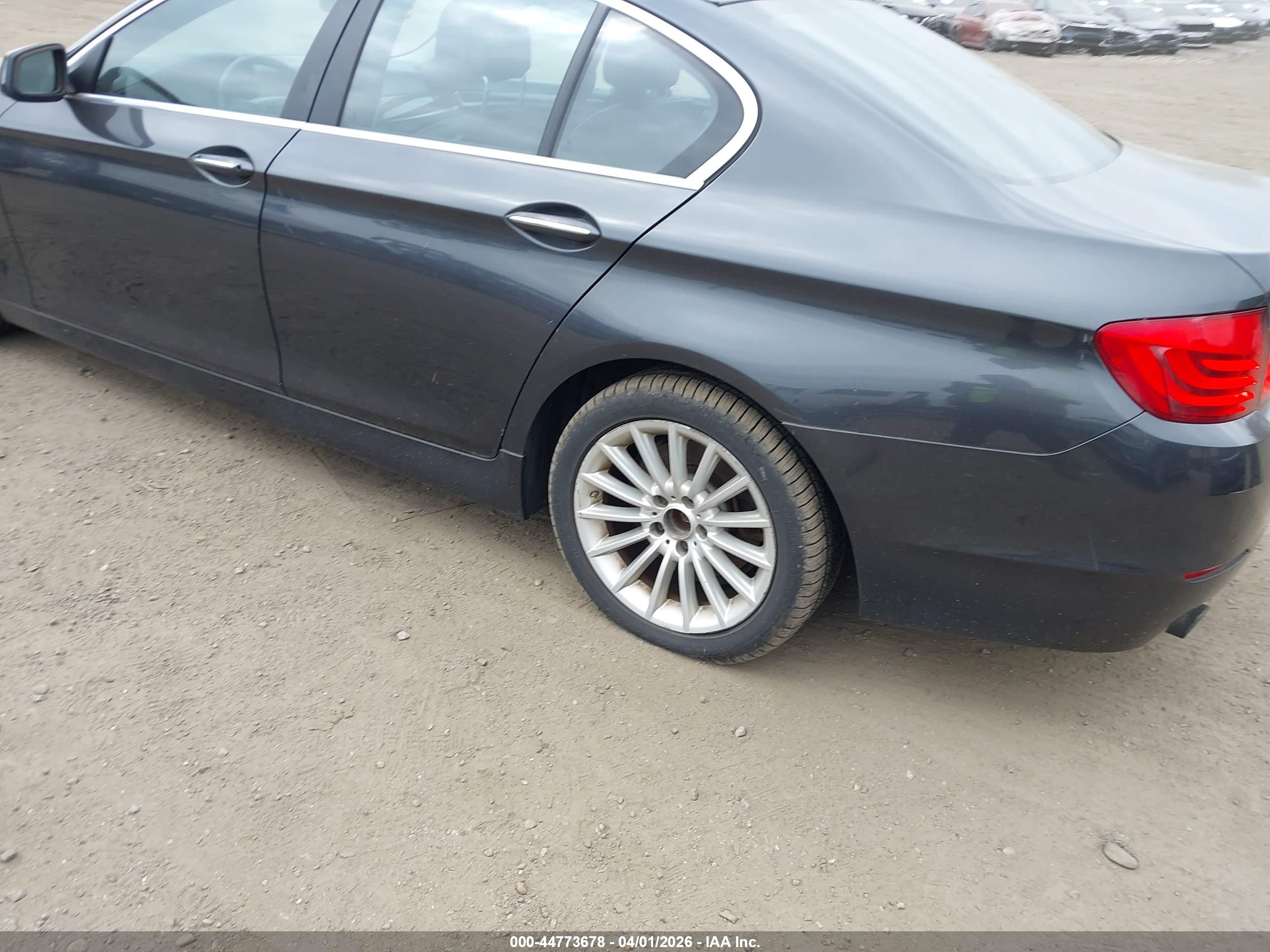 BMW 535I image 6