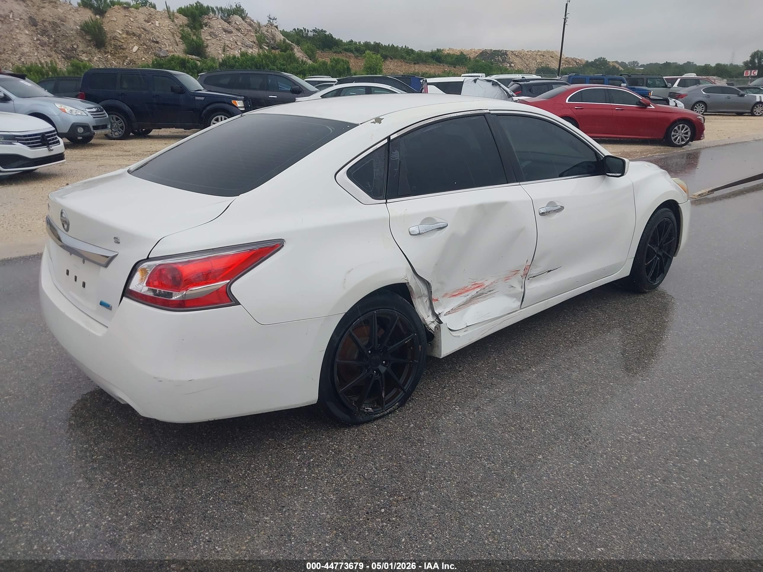 NISSAN ALTIMA image 4