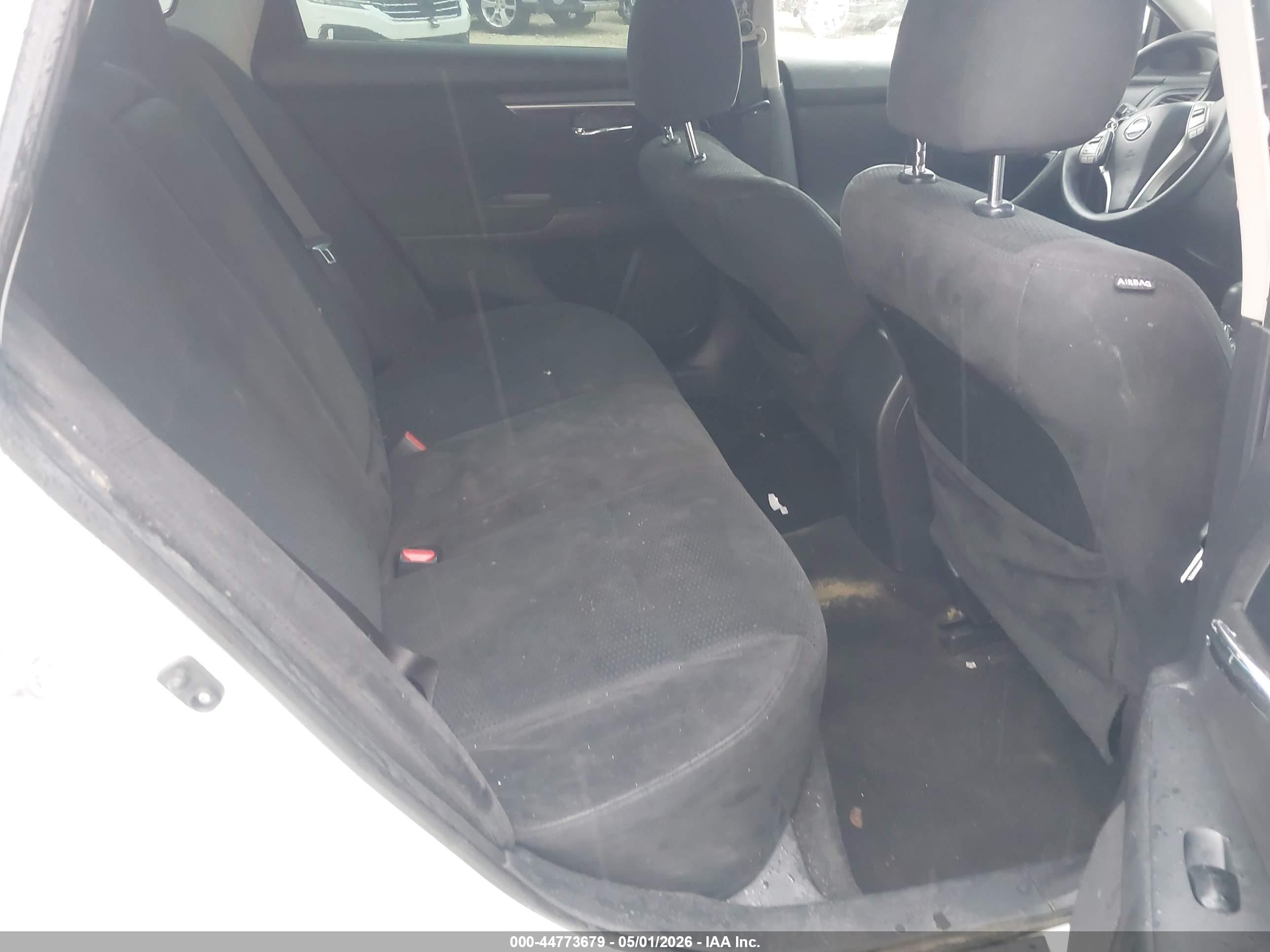 NISSAN ALTIMA image 8