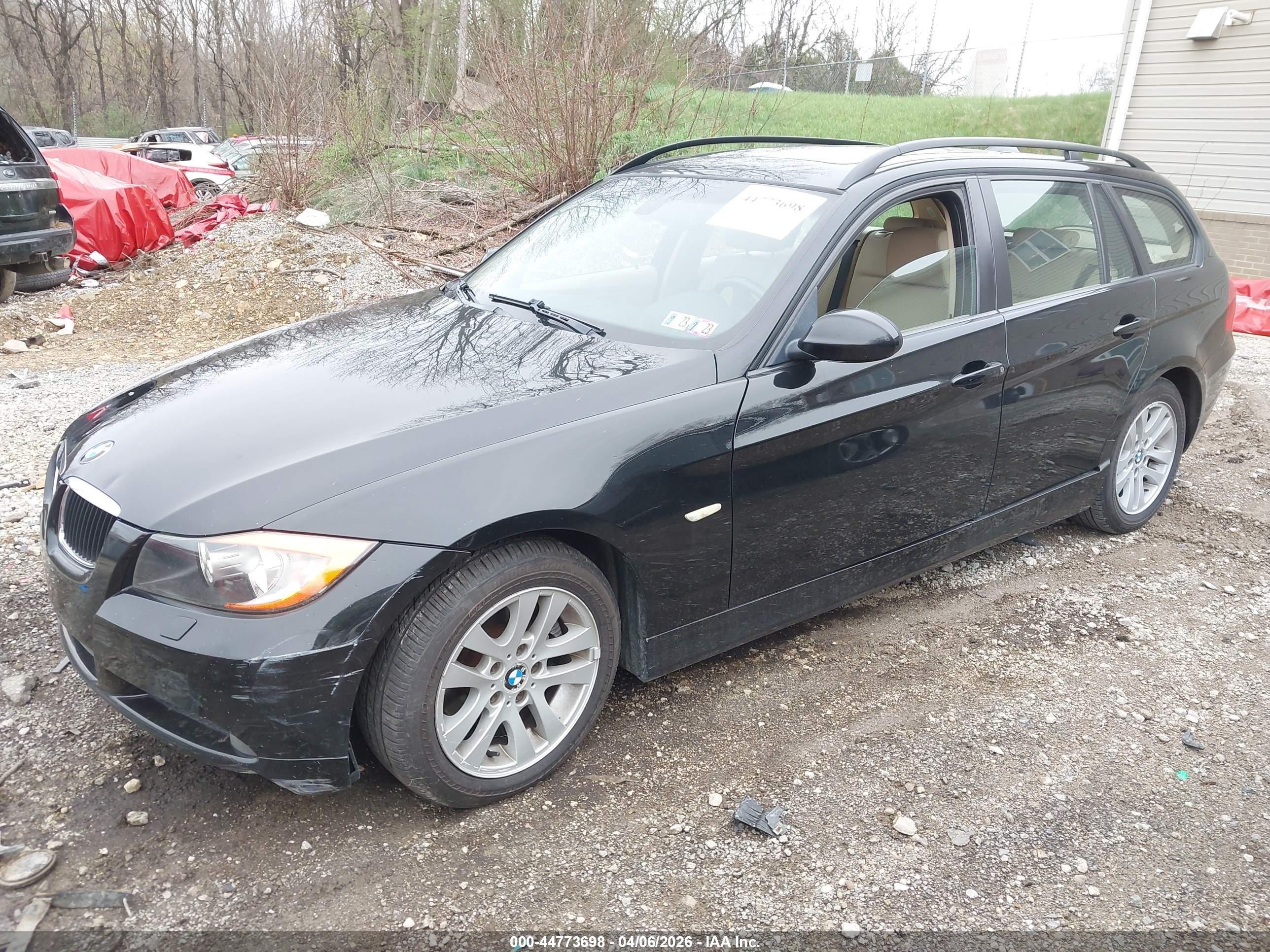 BMW 328XI image 2