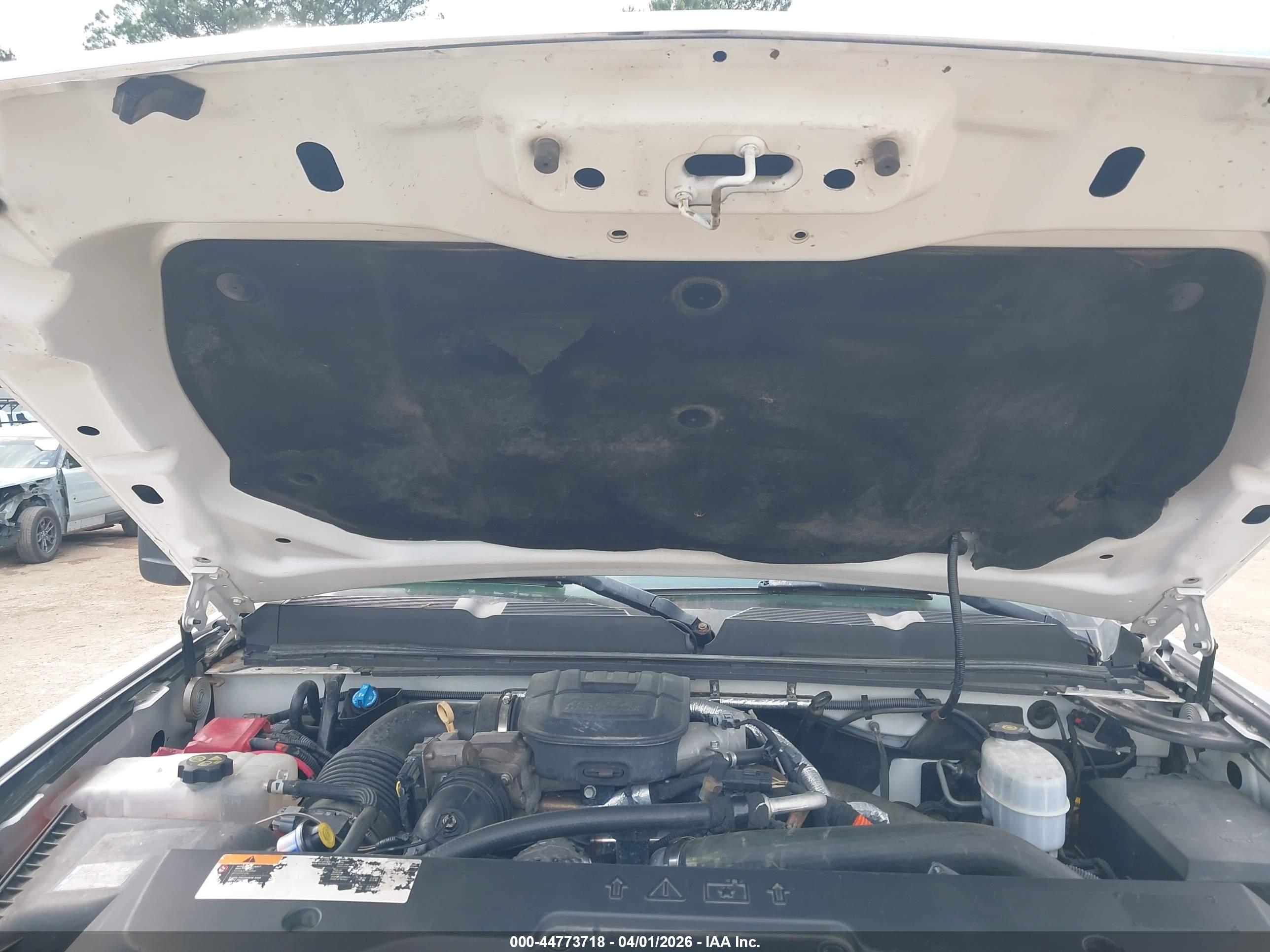 CHEVROLET SILVERADO image 10