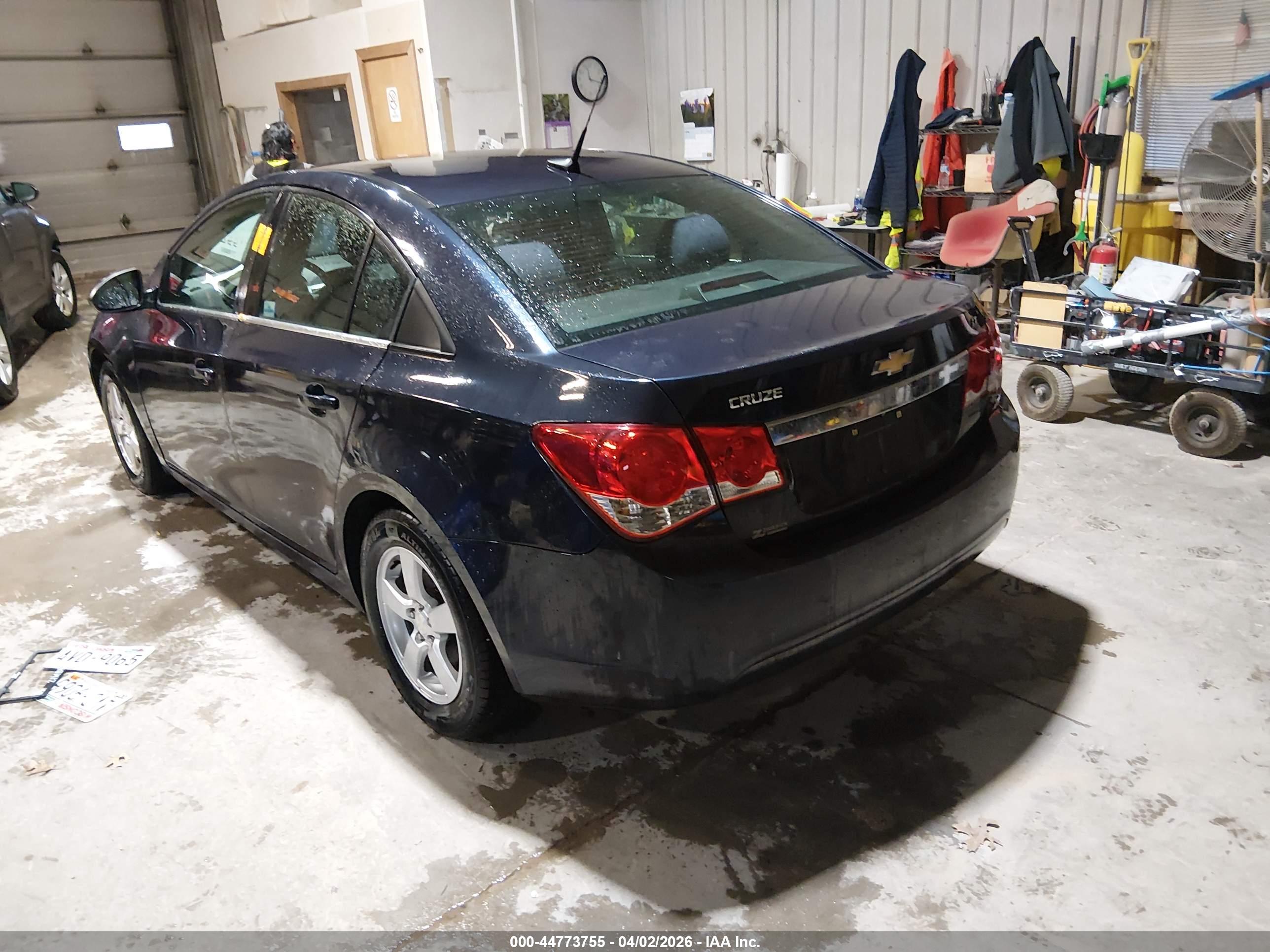 CHEVROLET CRUZE image 3