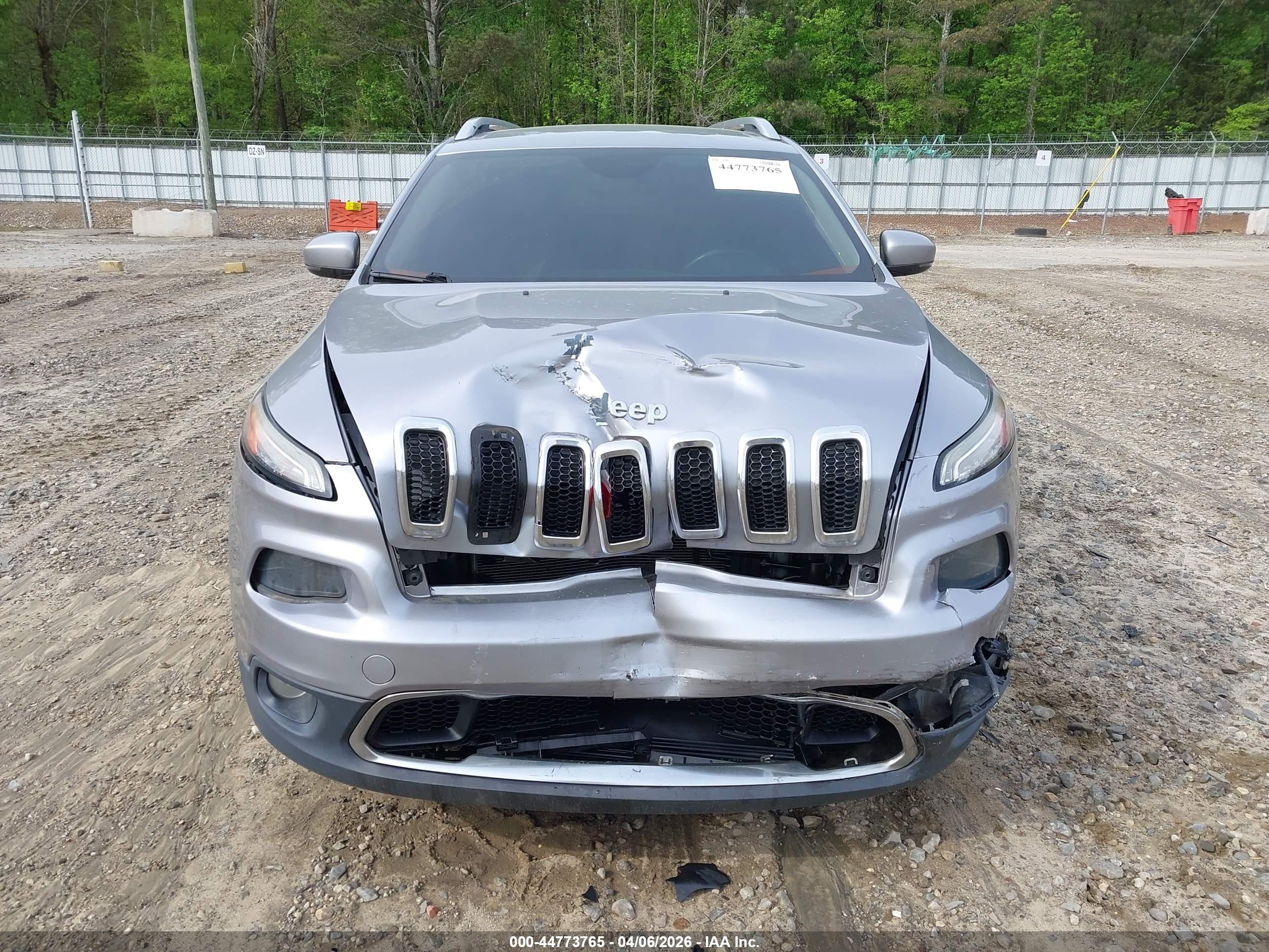 JEEP CHEROKEE image 6