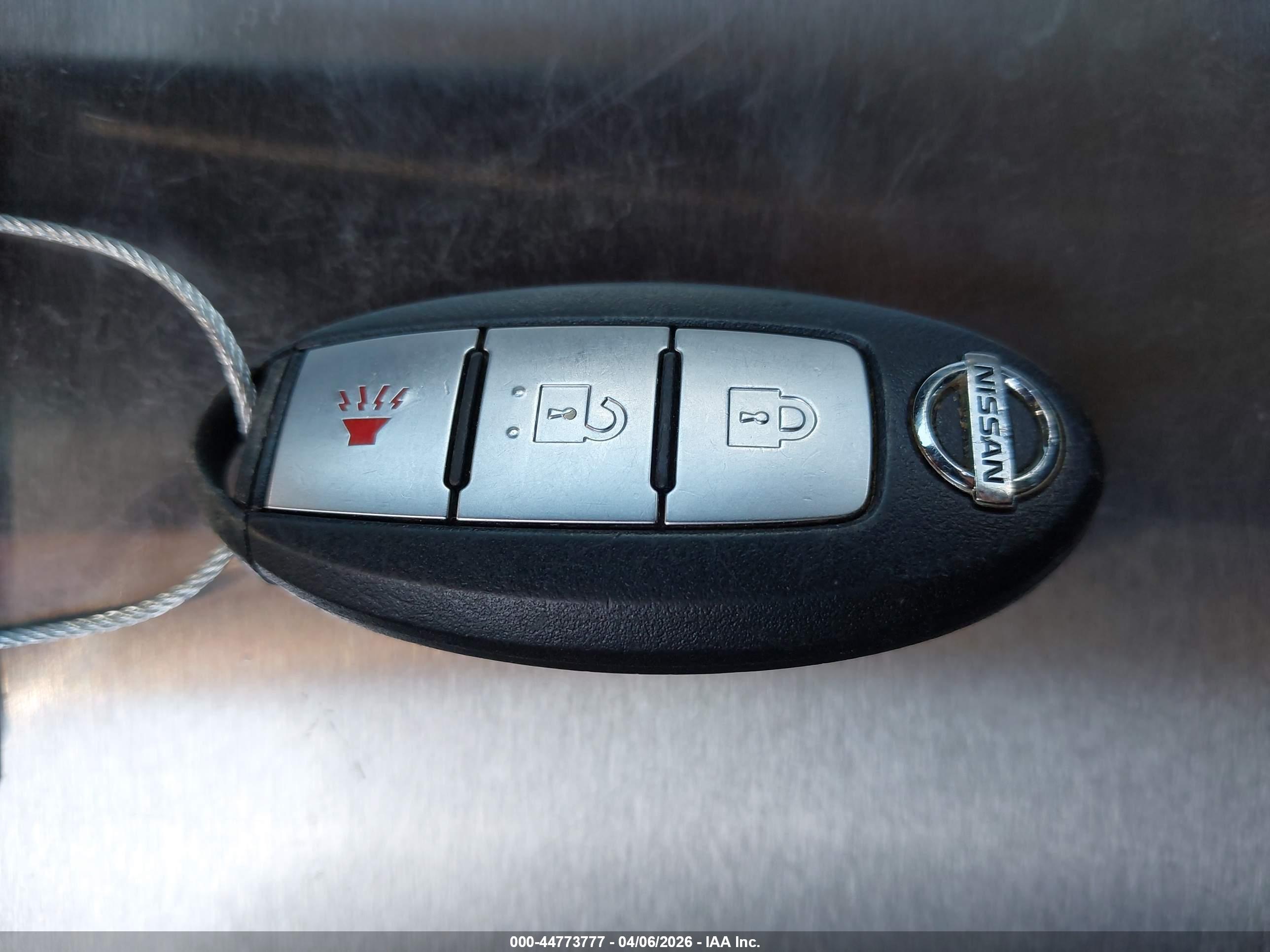 NISSAN ROGUE image 11