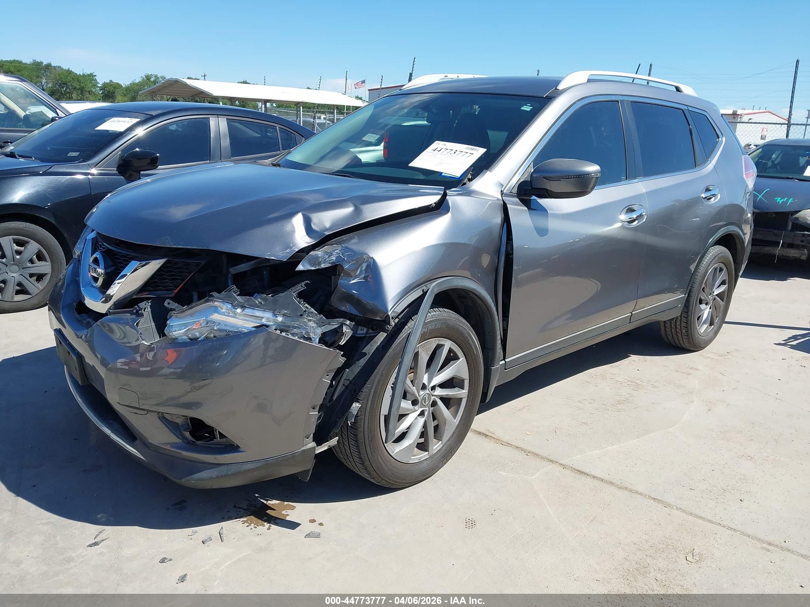 NISSAN ROGUE image 2