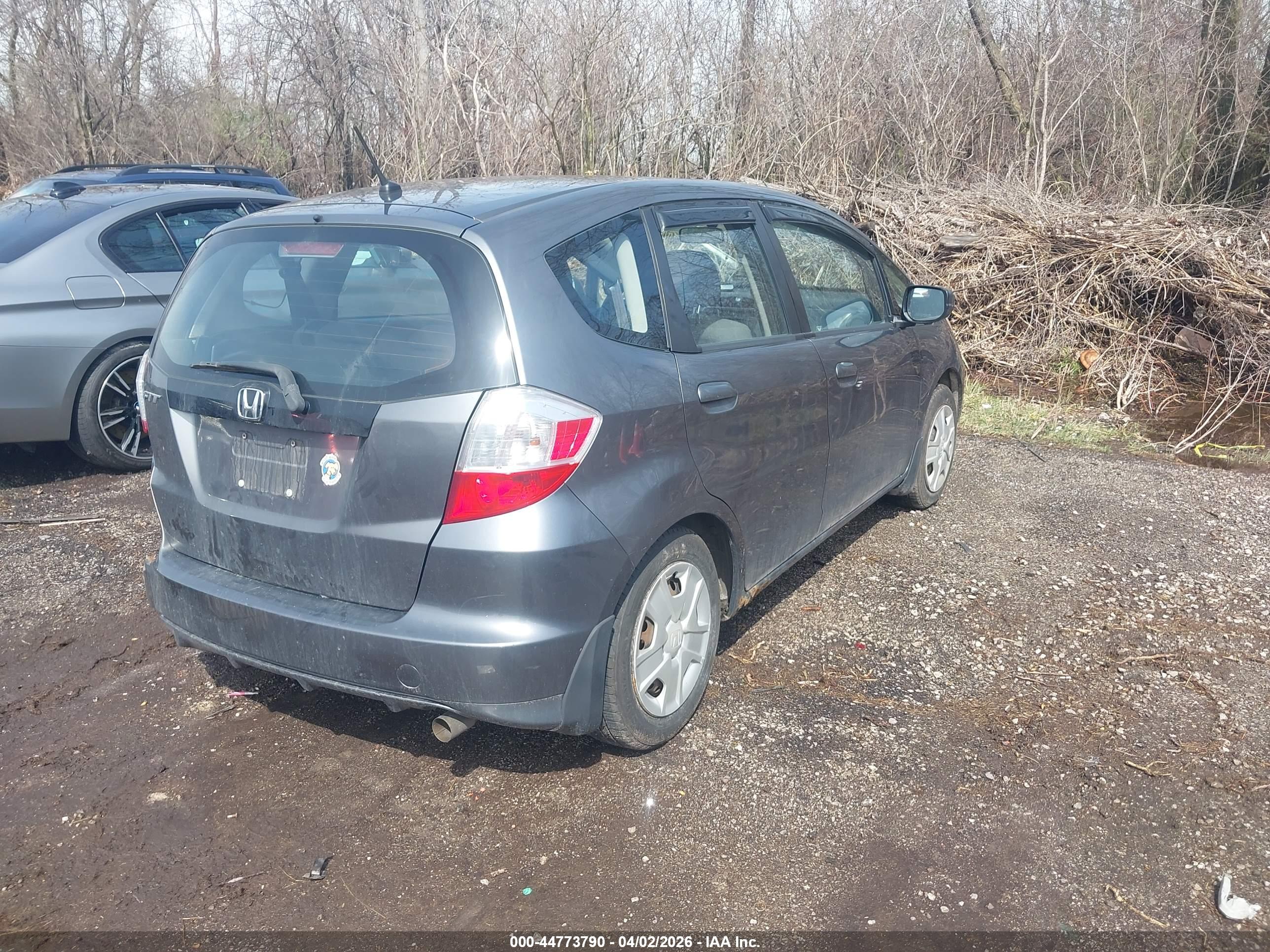 HONDA FIT image 4