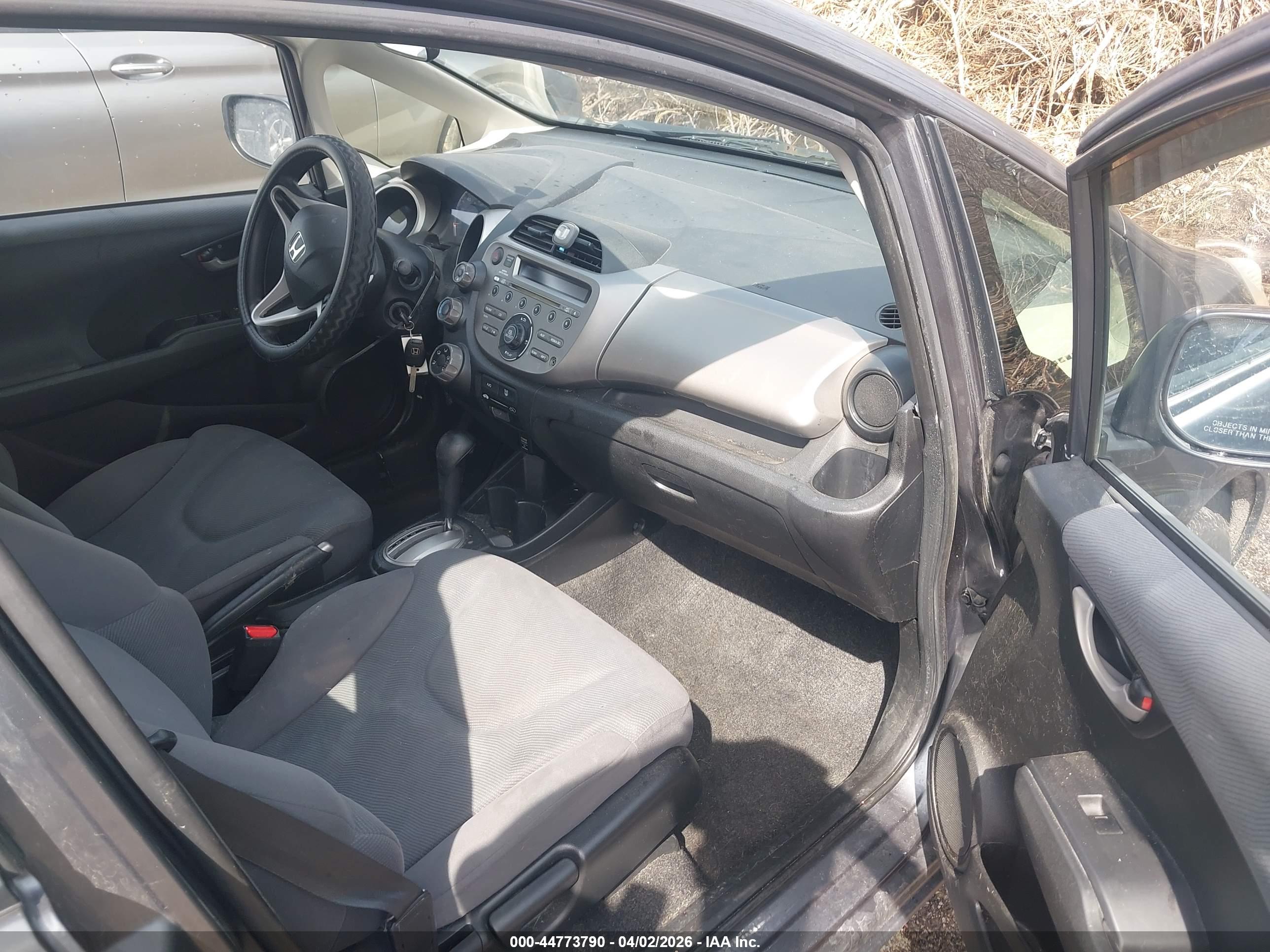 HONDA FIT image 5