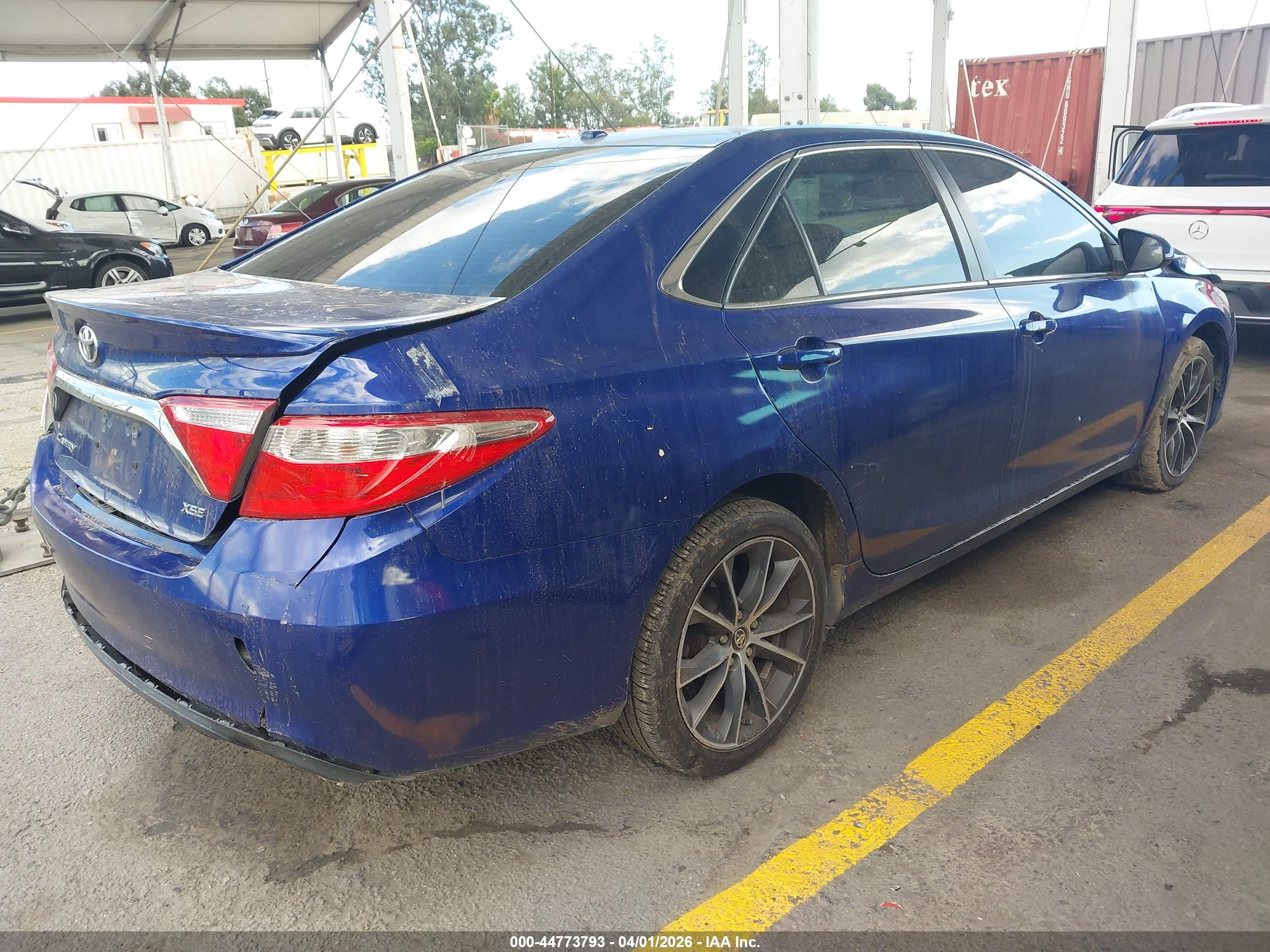 TOYOTA CAMRY image 4