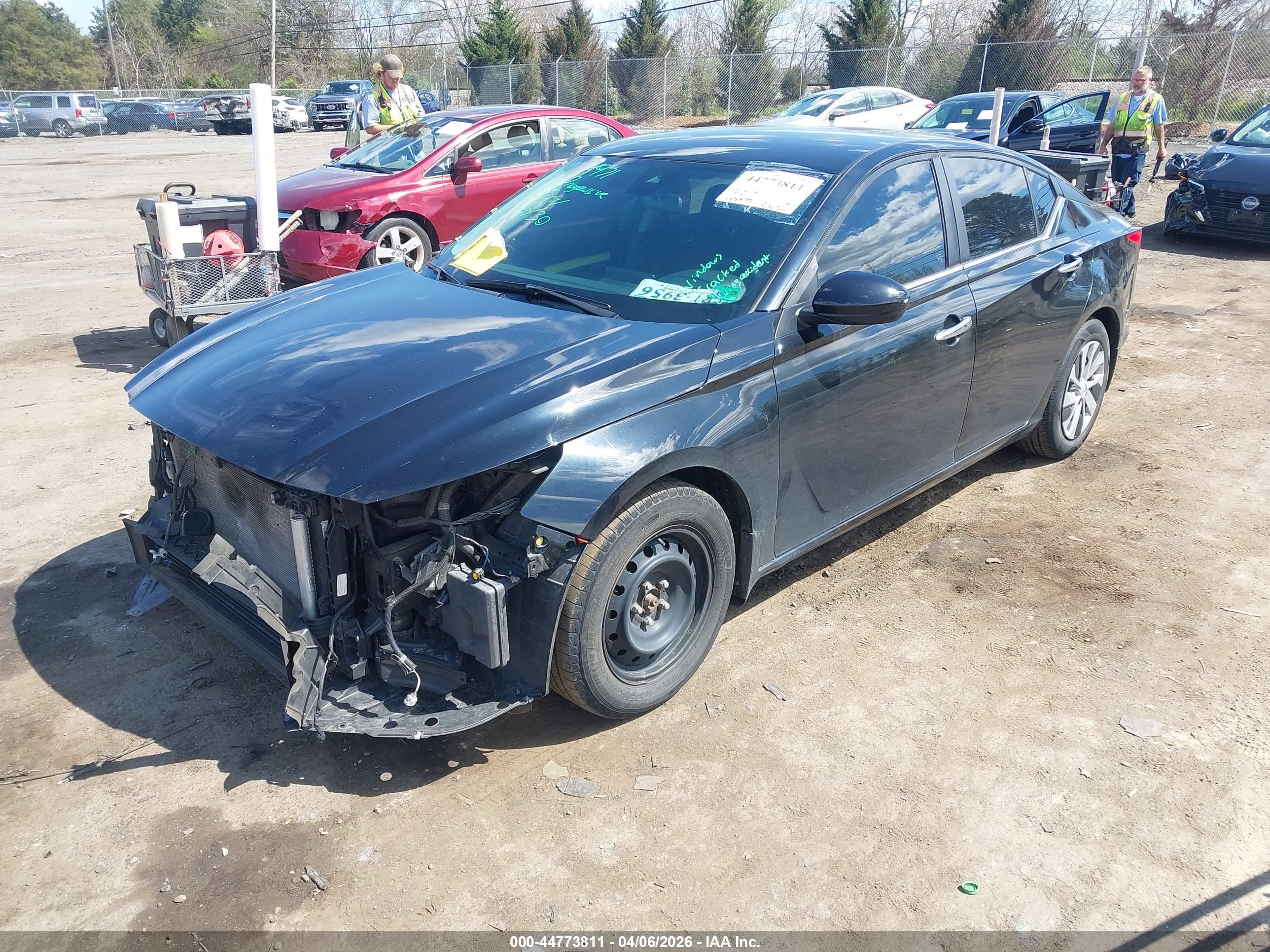 NISSAN ALTIMA image 2
