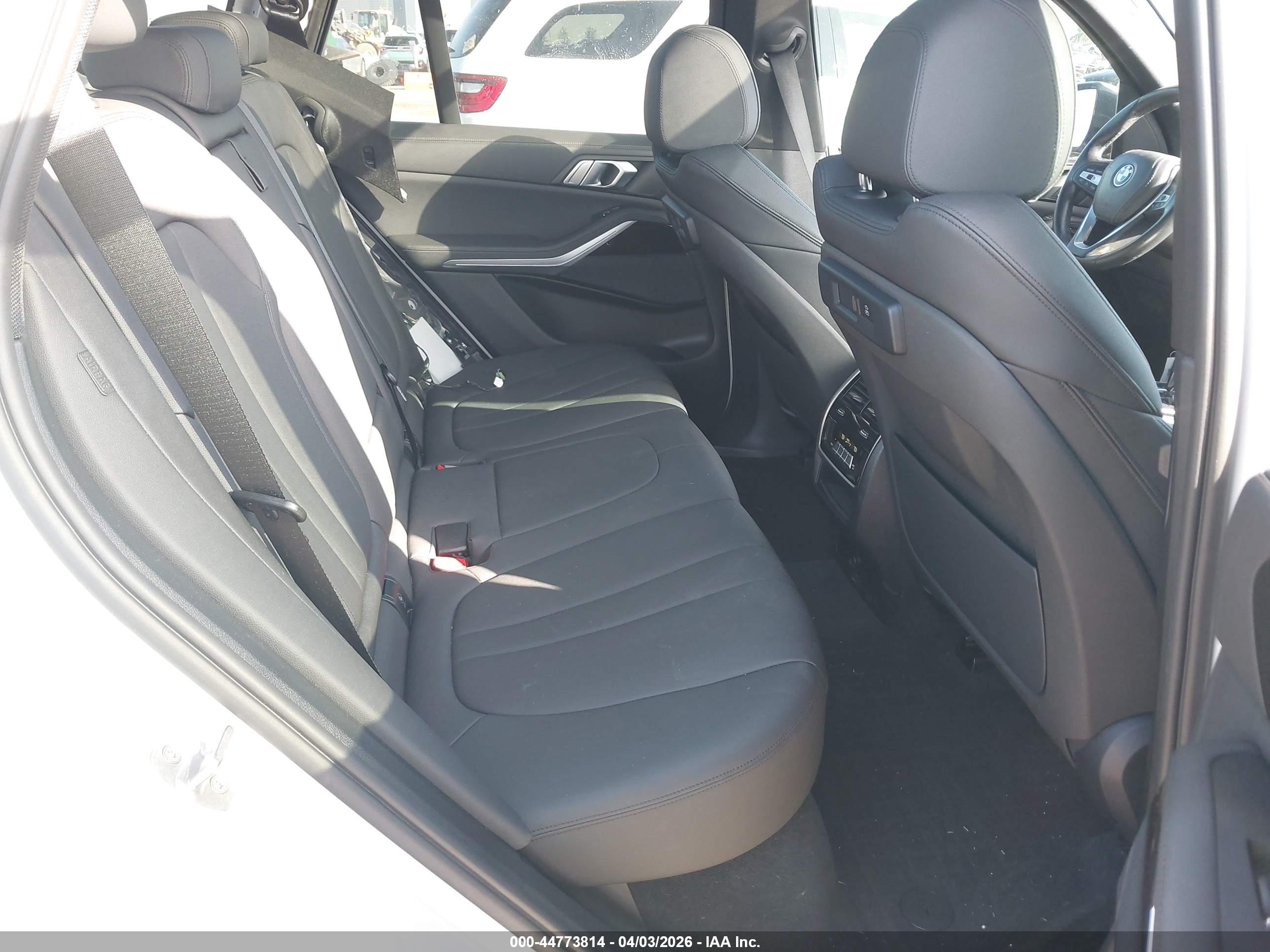 BMW X5 image 8