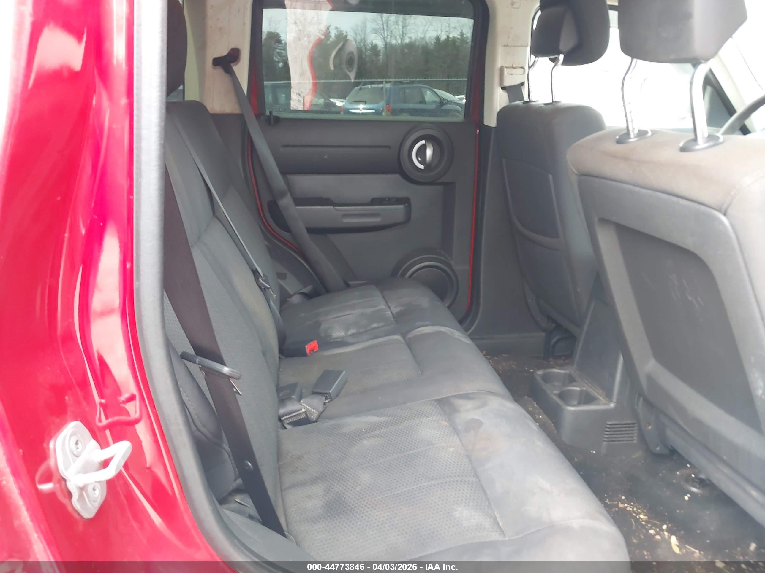 DODGE NITRO image 8