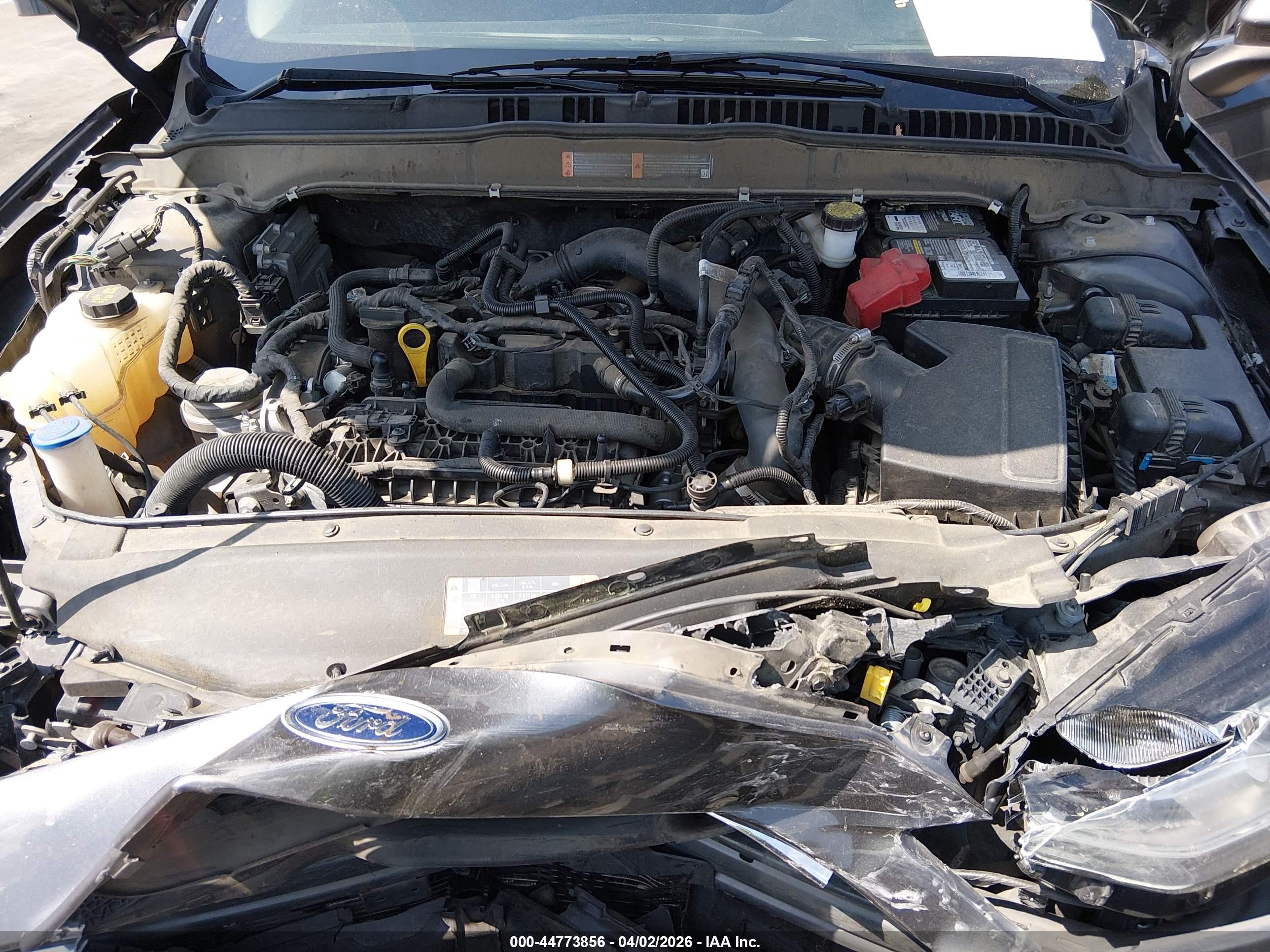 FORD FUSION image 10