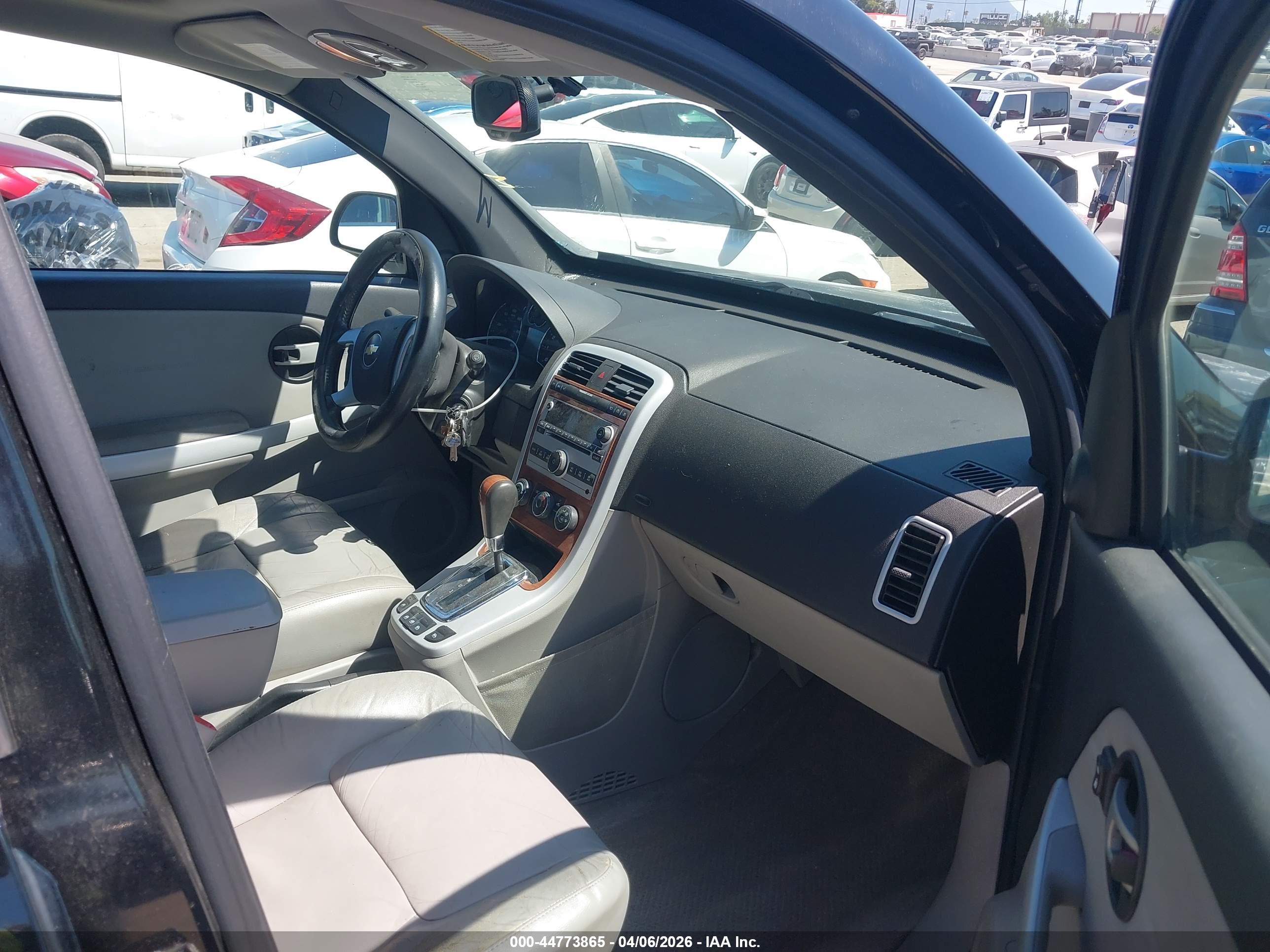 CHEVROLET EQUINOX image 5