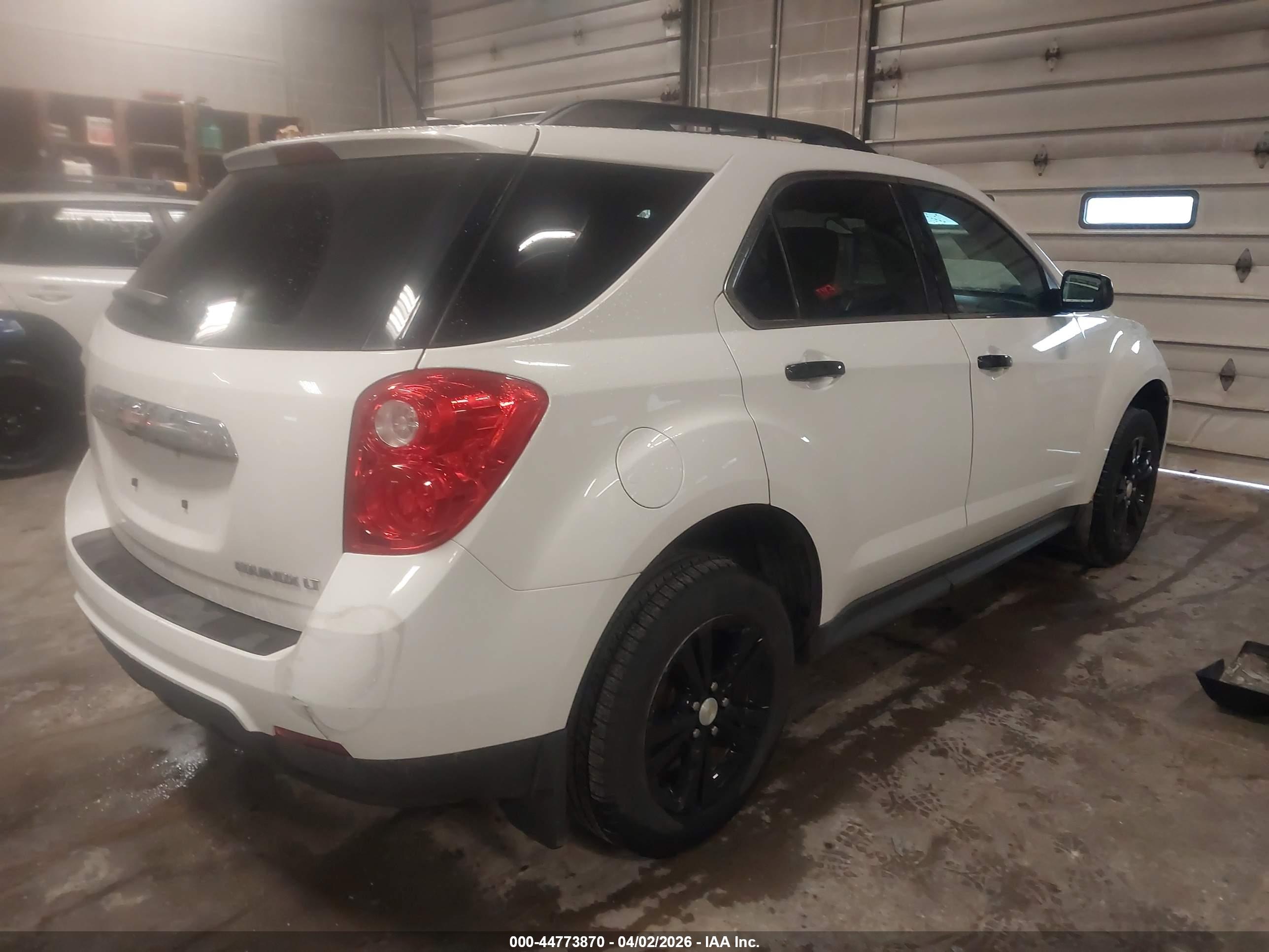 CHEVROLET EQUINOX image 4